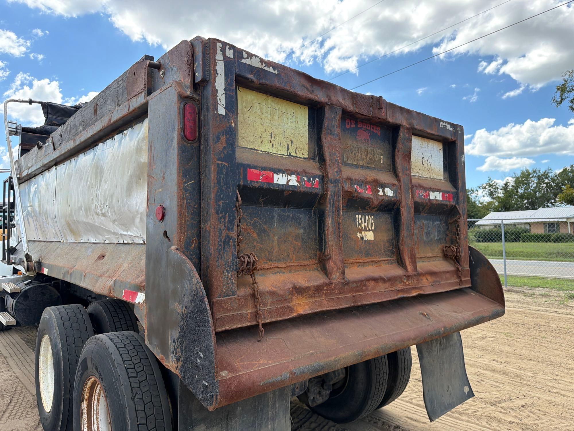 Mack CV713