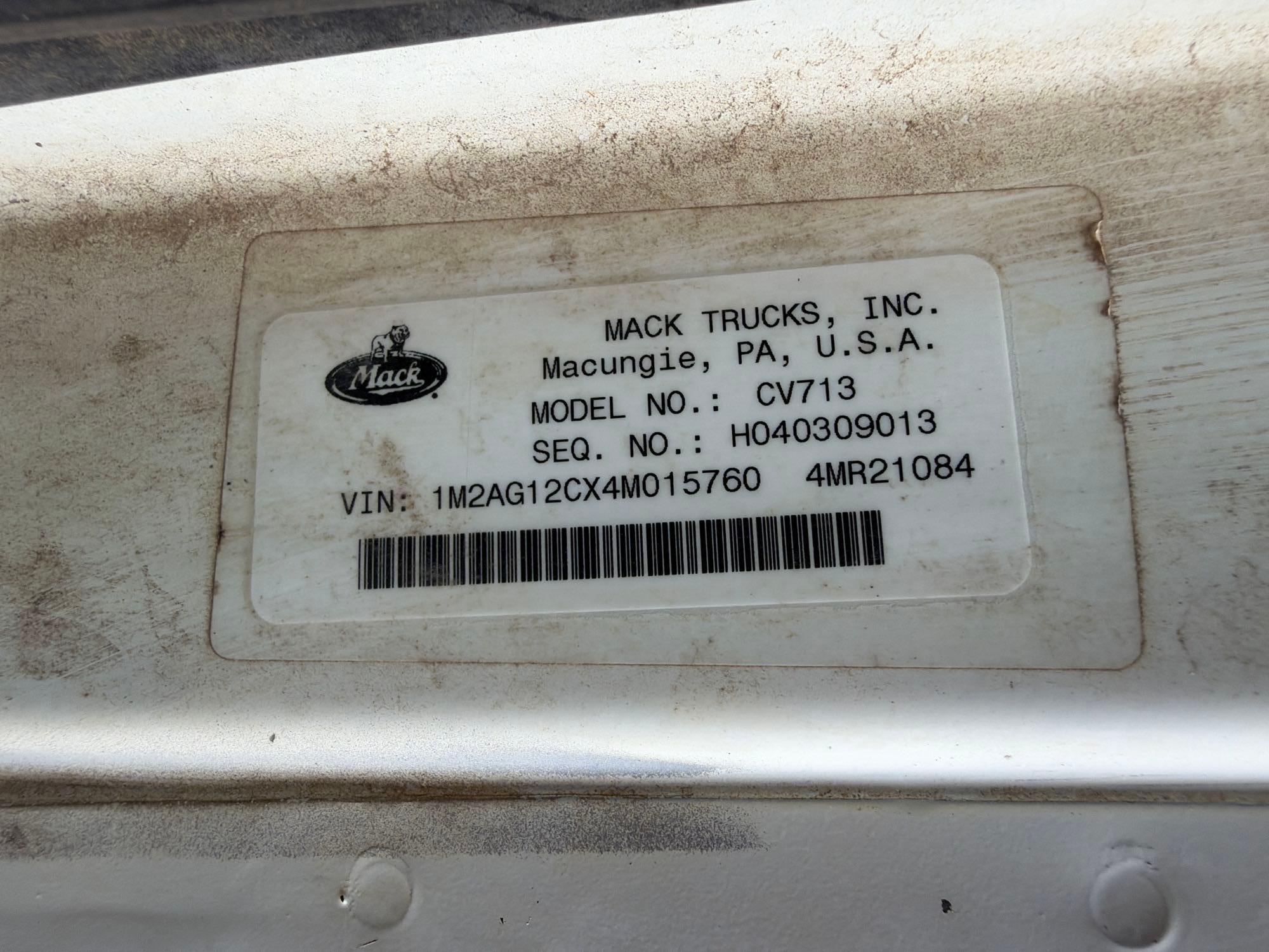 Mack CV713