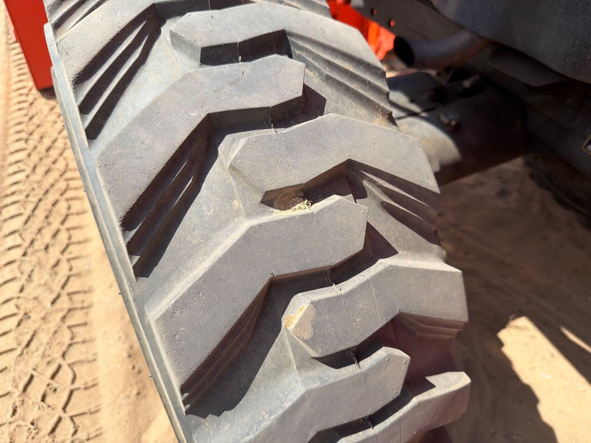 Kubota L3240