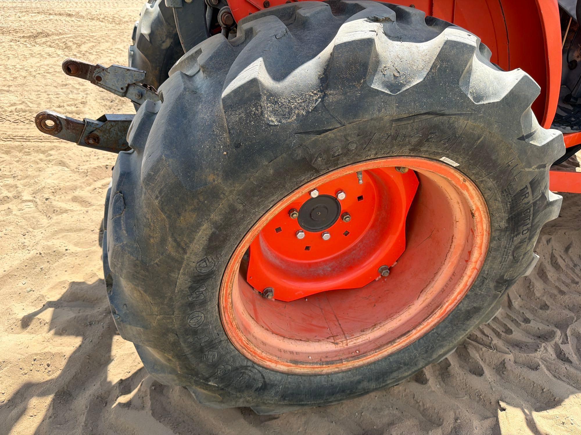 Kubota L3240