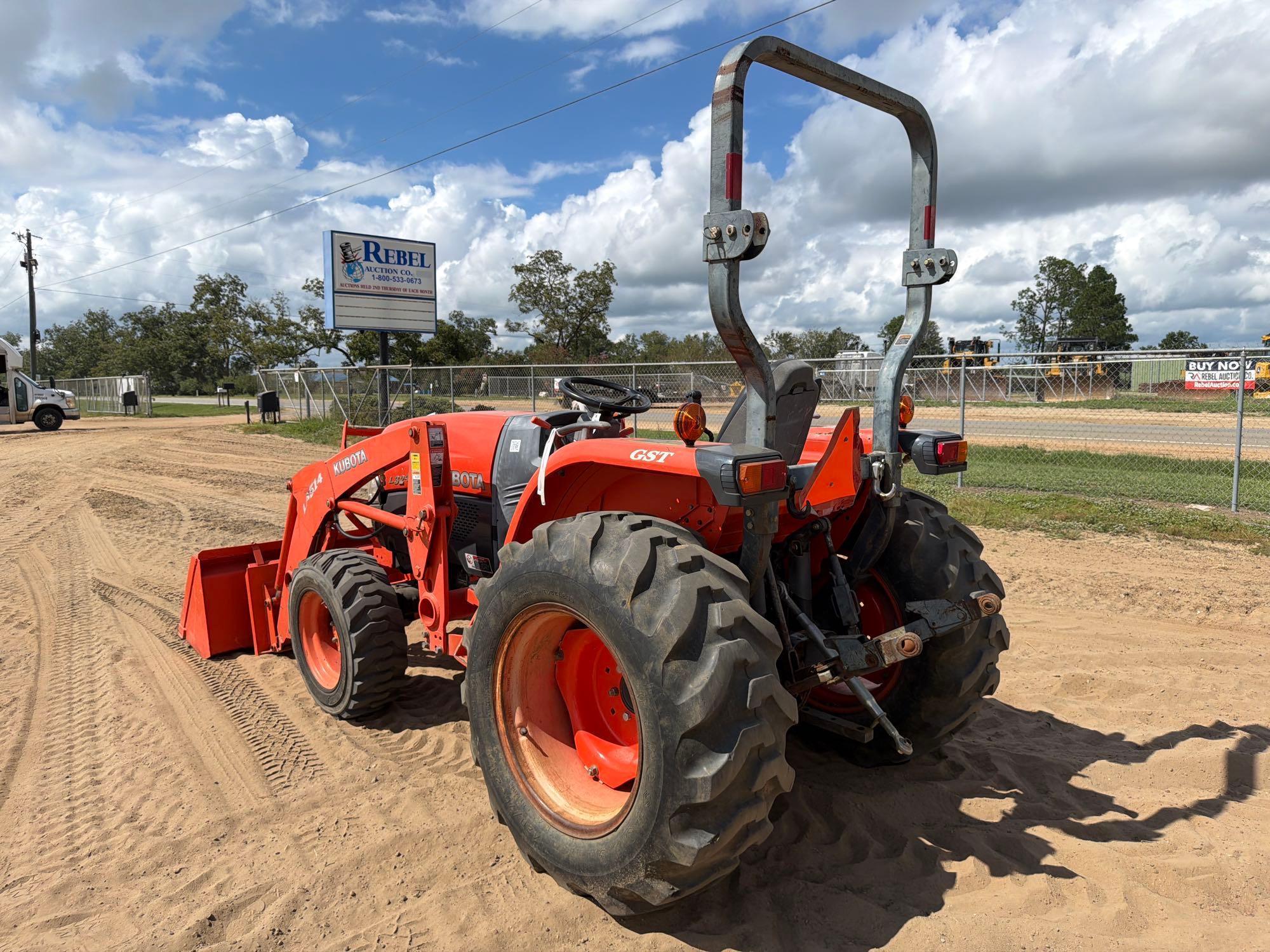 Kubota L3240
