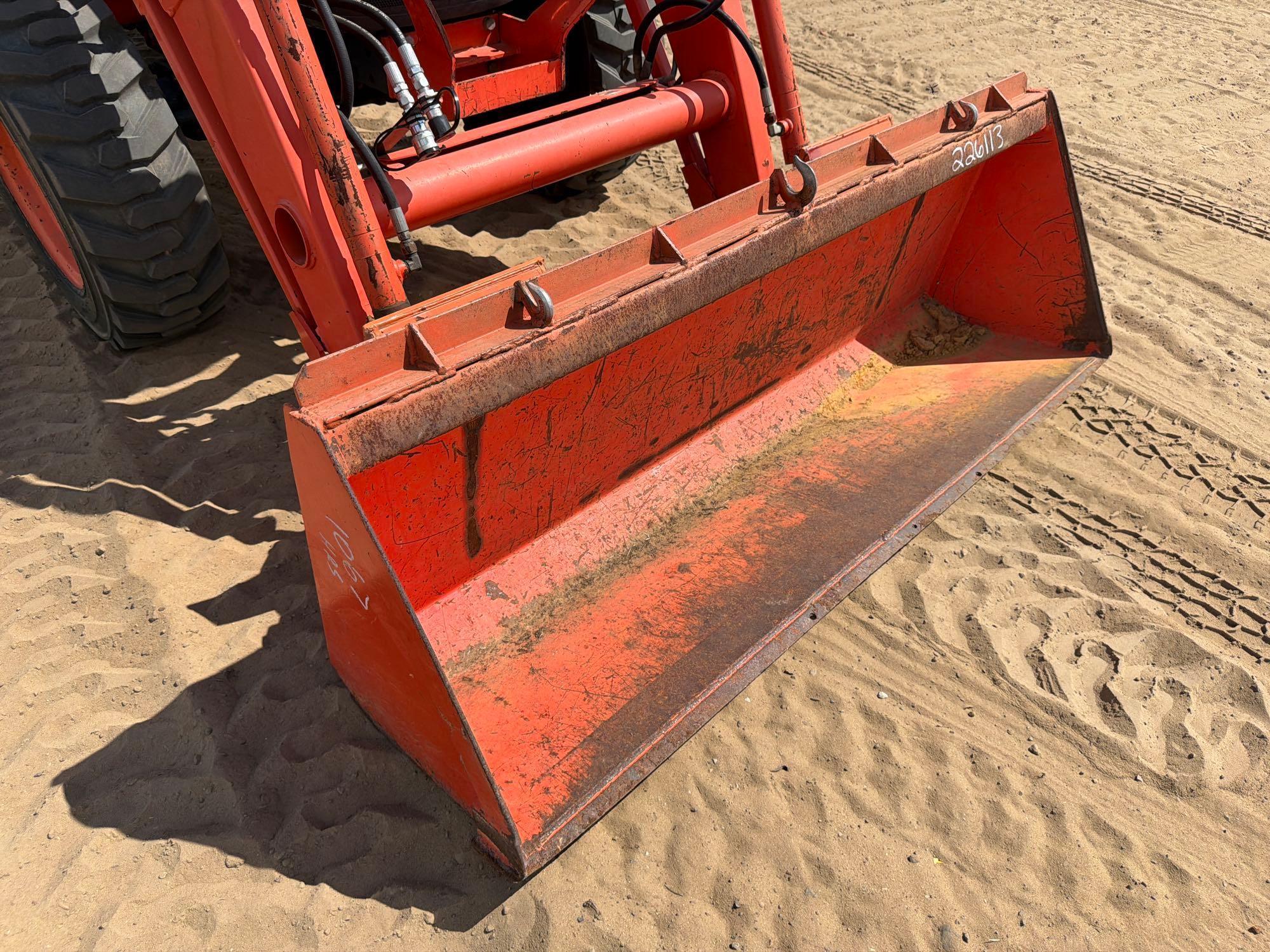 Kubota L3240