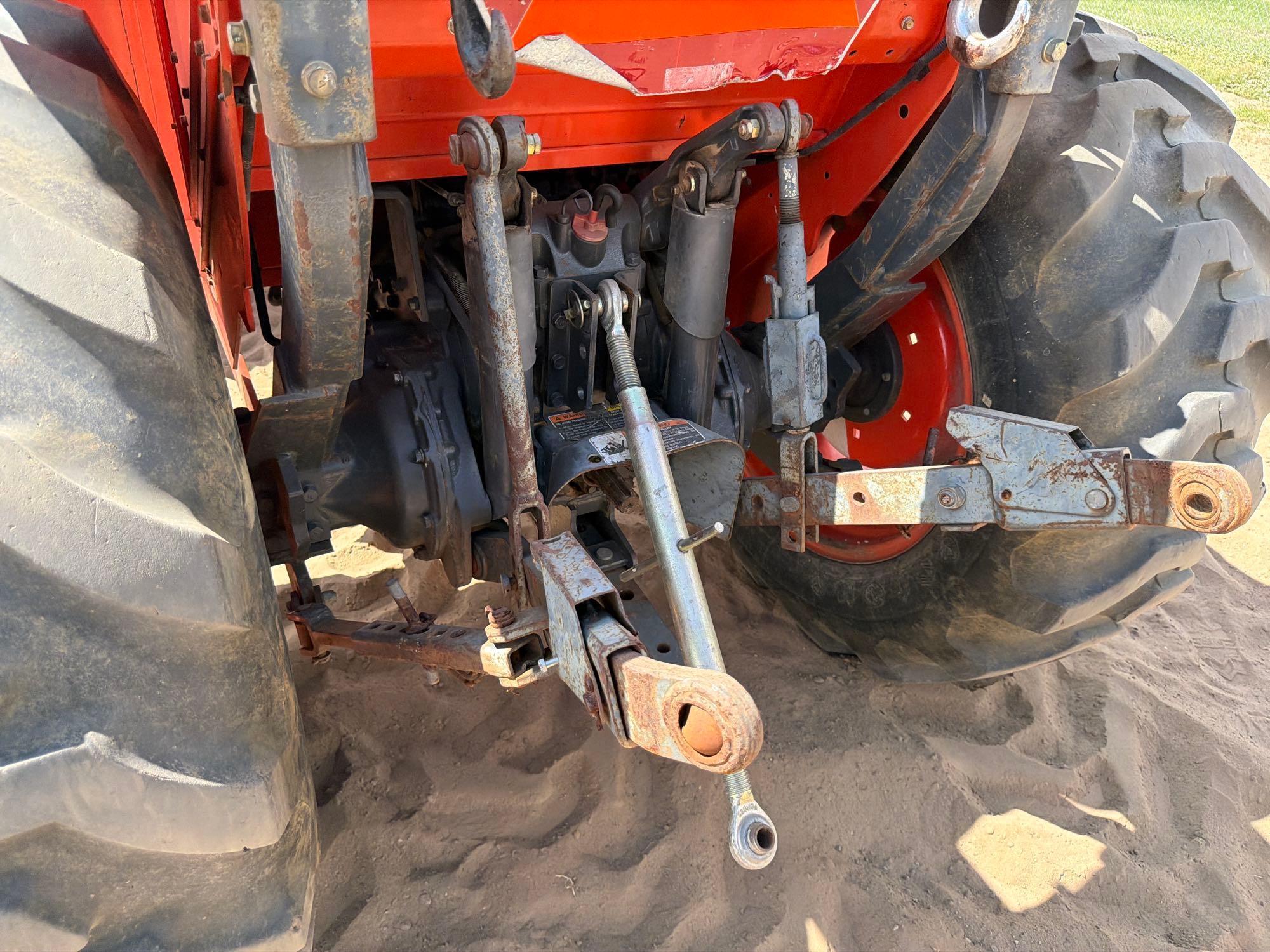 Kubota L3240