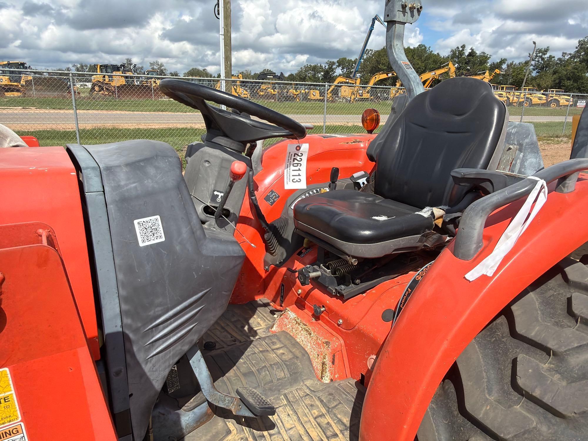 Kubota L3240