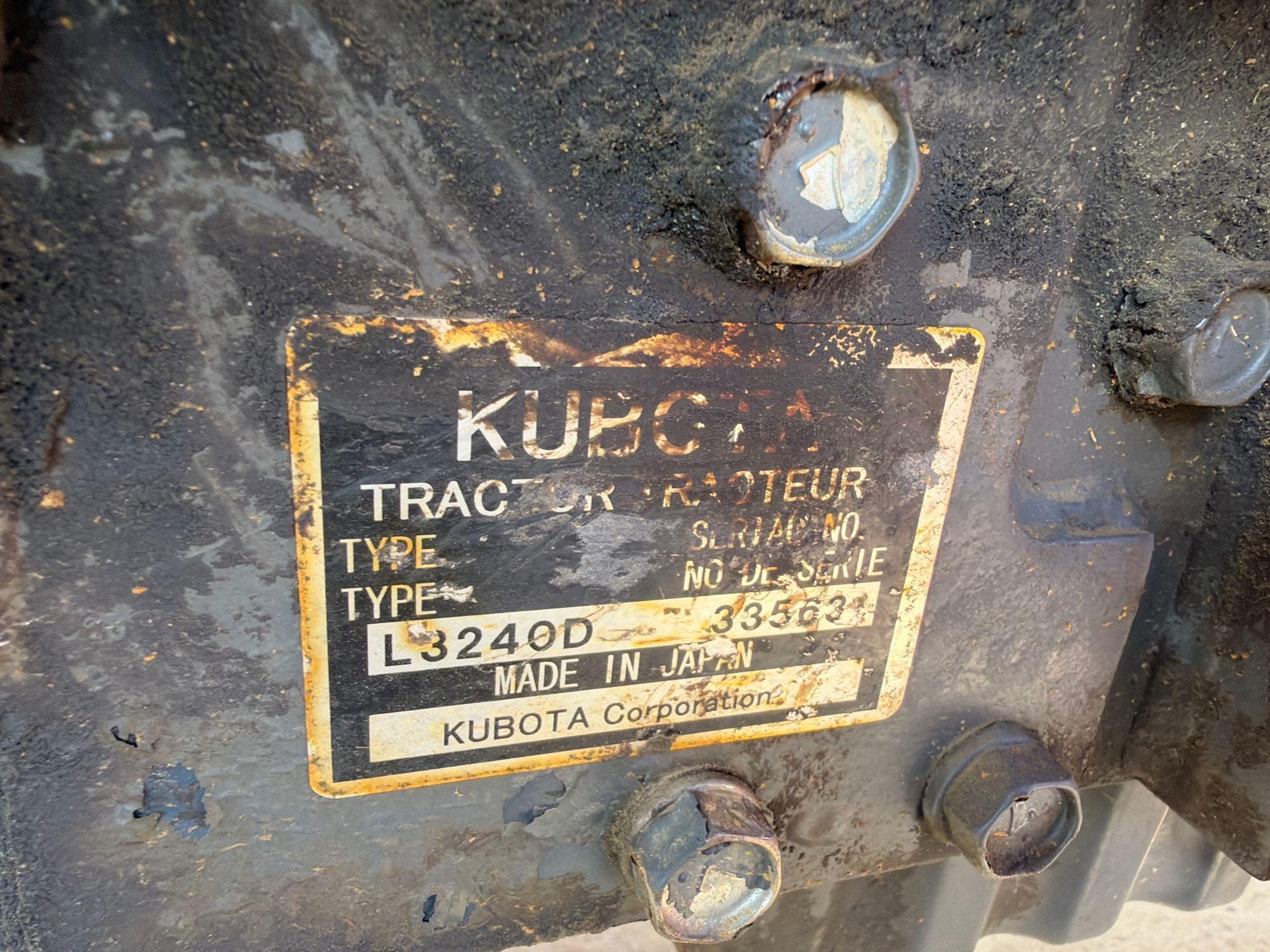 Kubota L3240