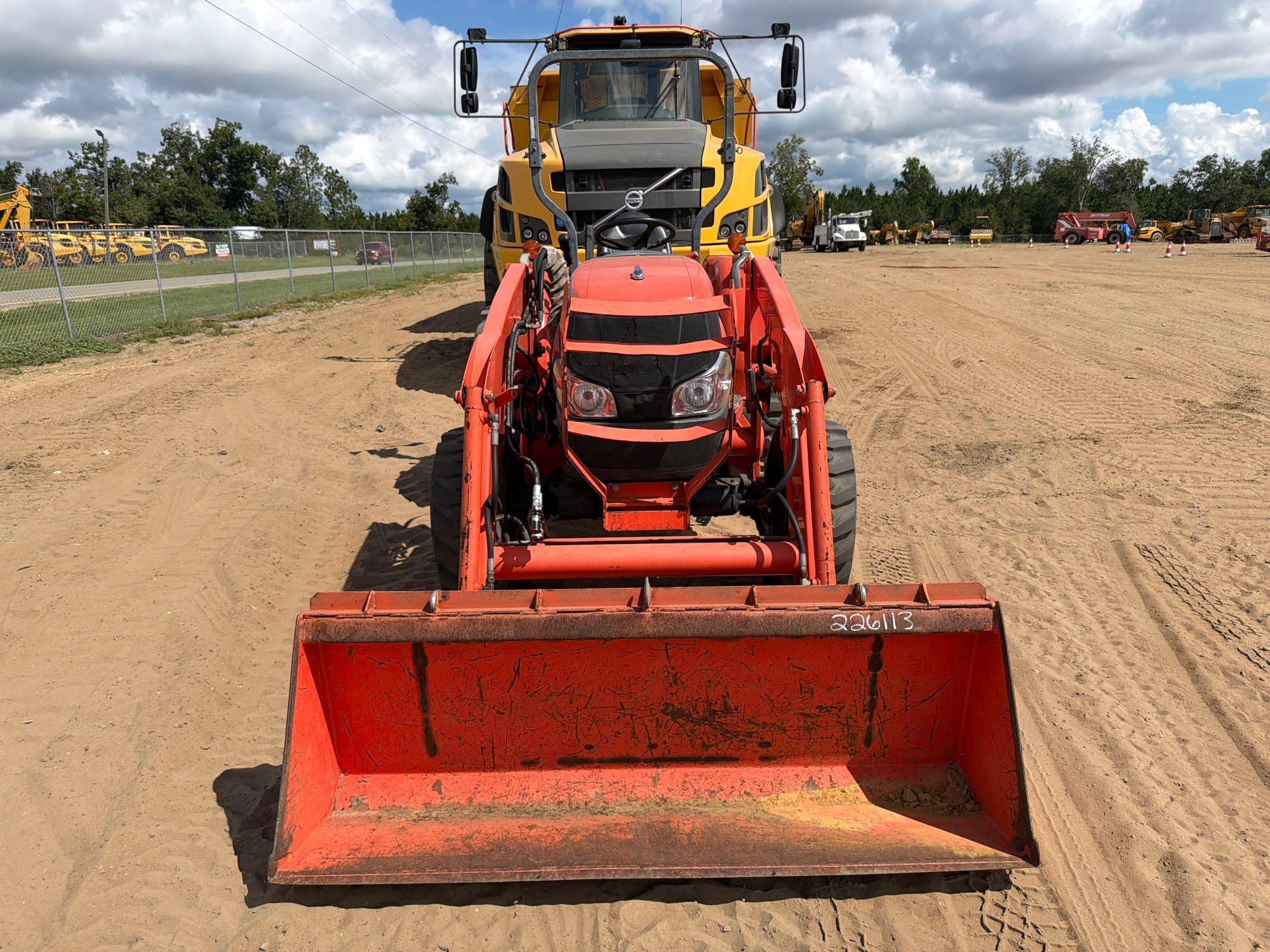 Kubota L3240
