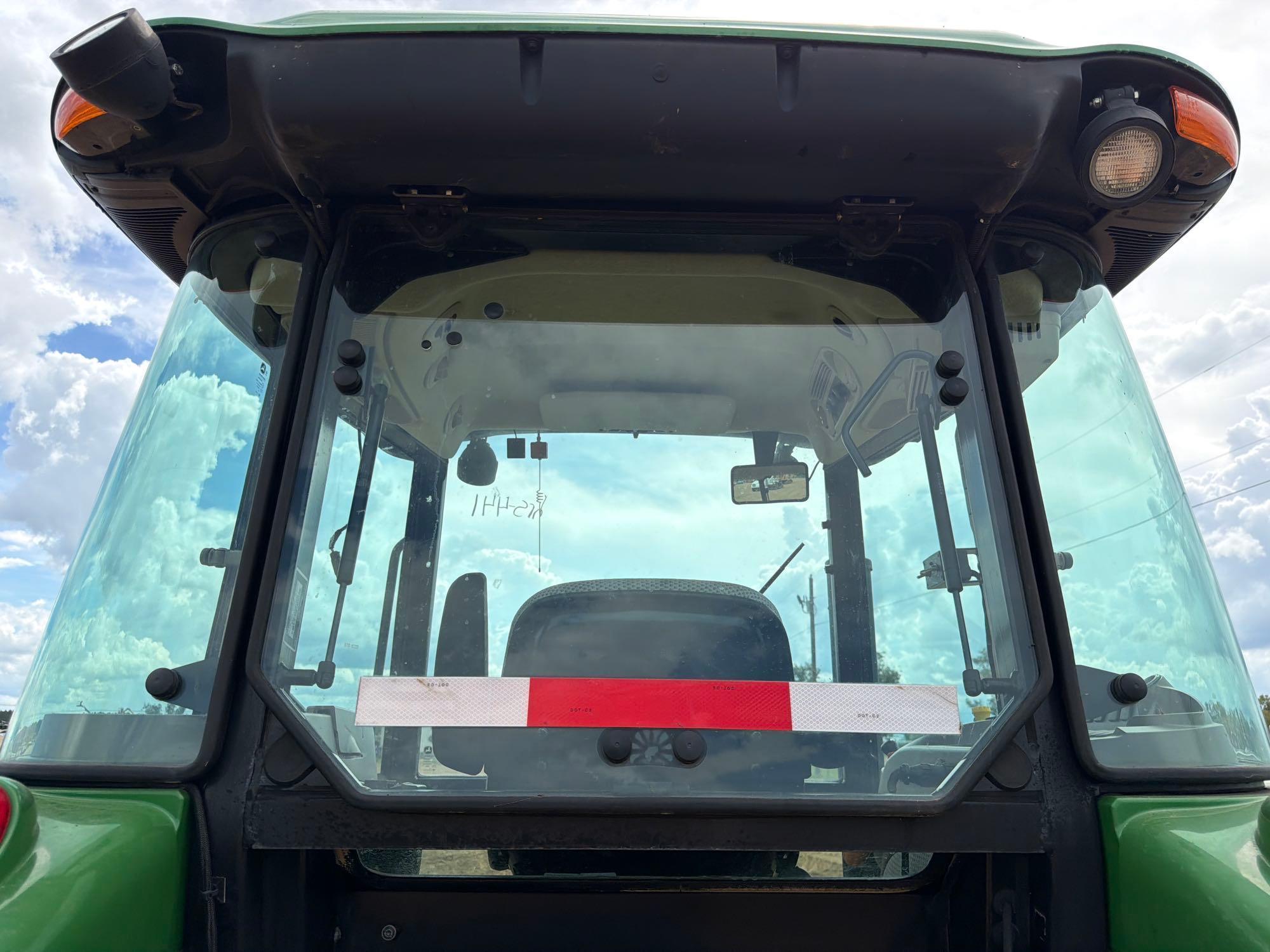 John Deere 5100E