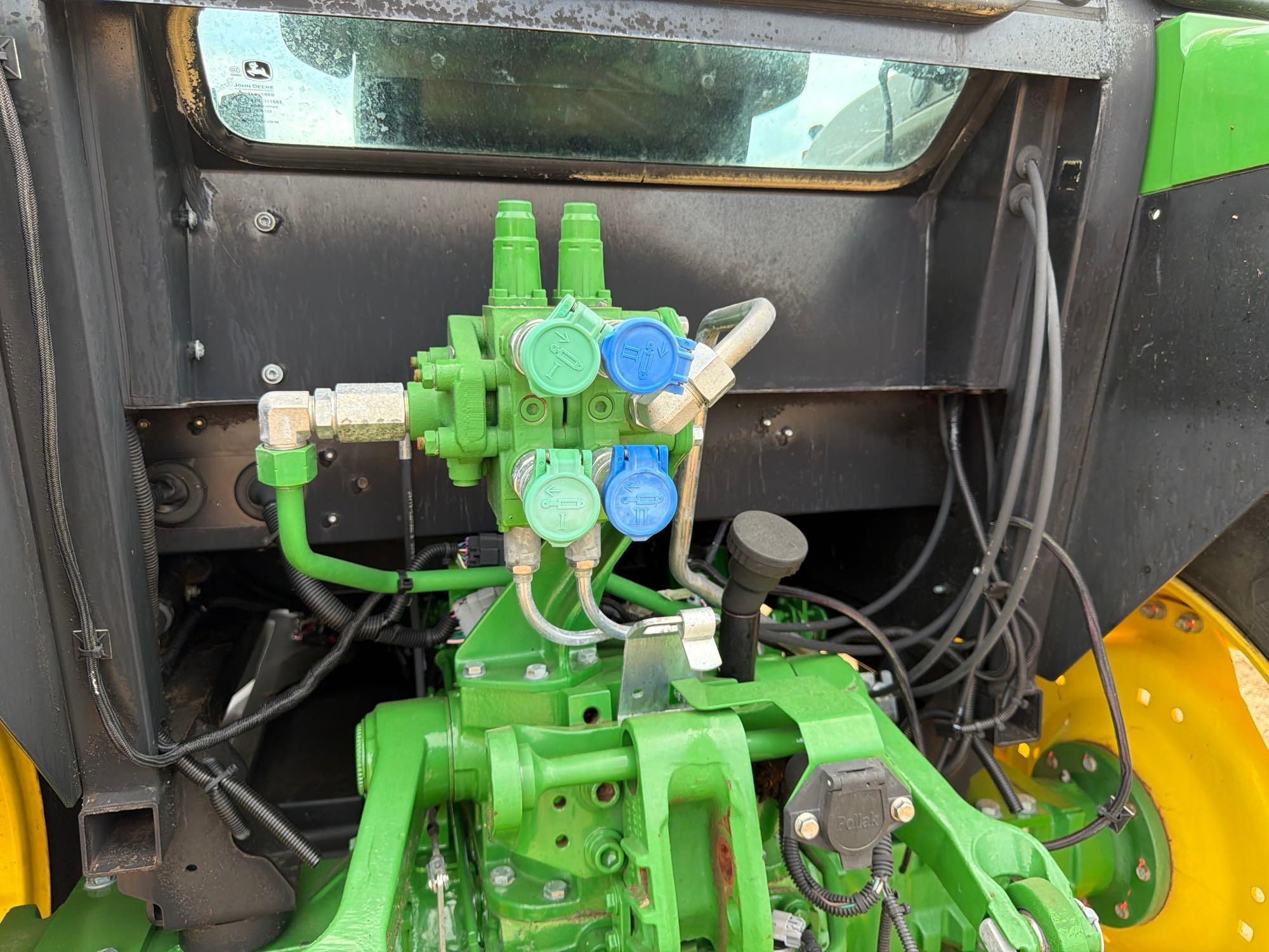 John Deere 5100E