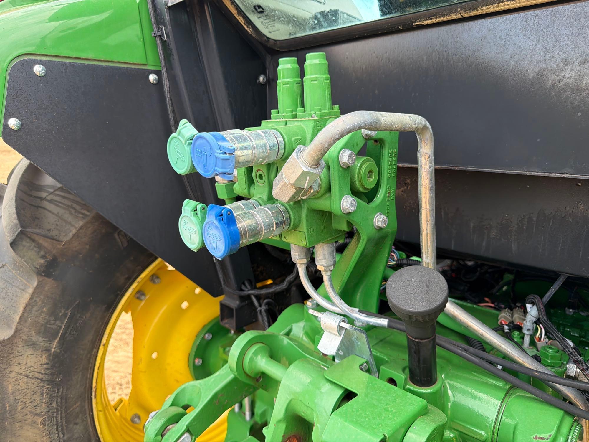John Deere 5100E