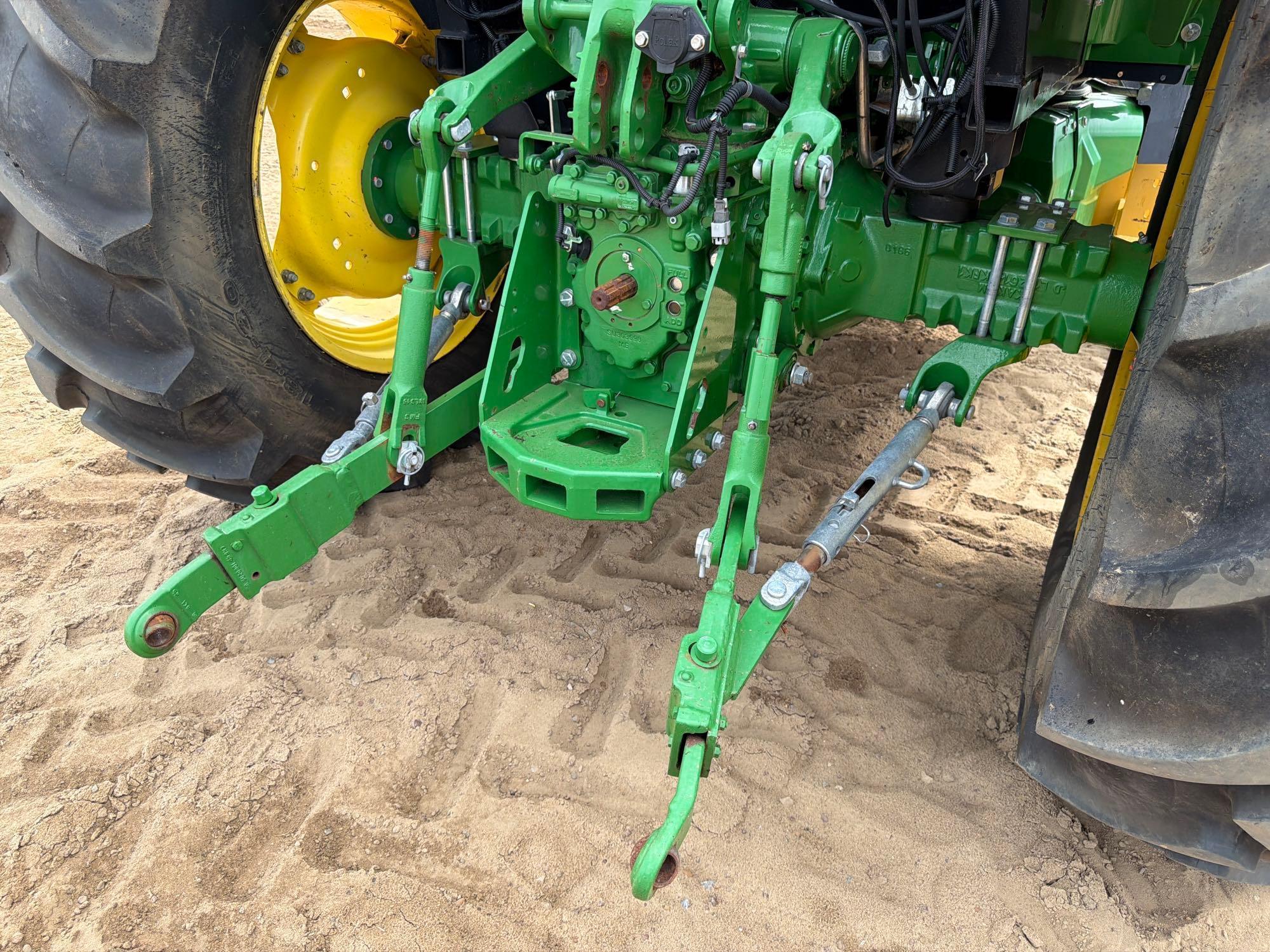 John Deere 5100E