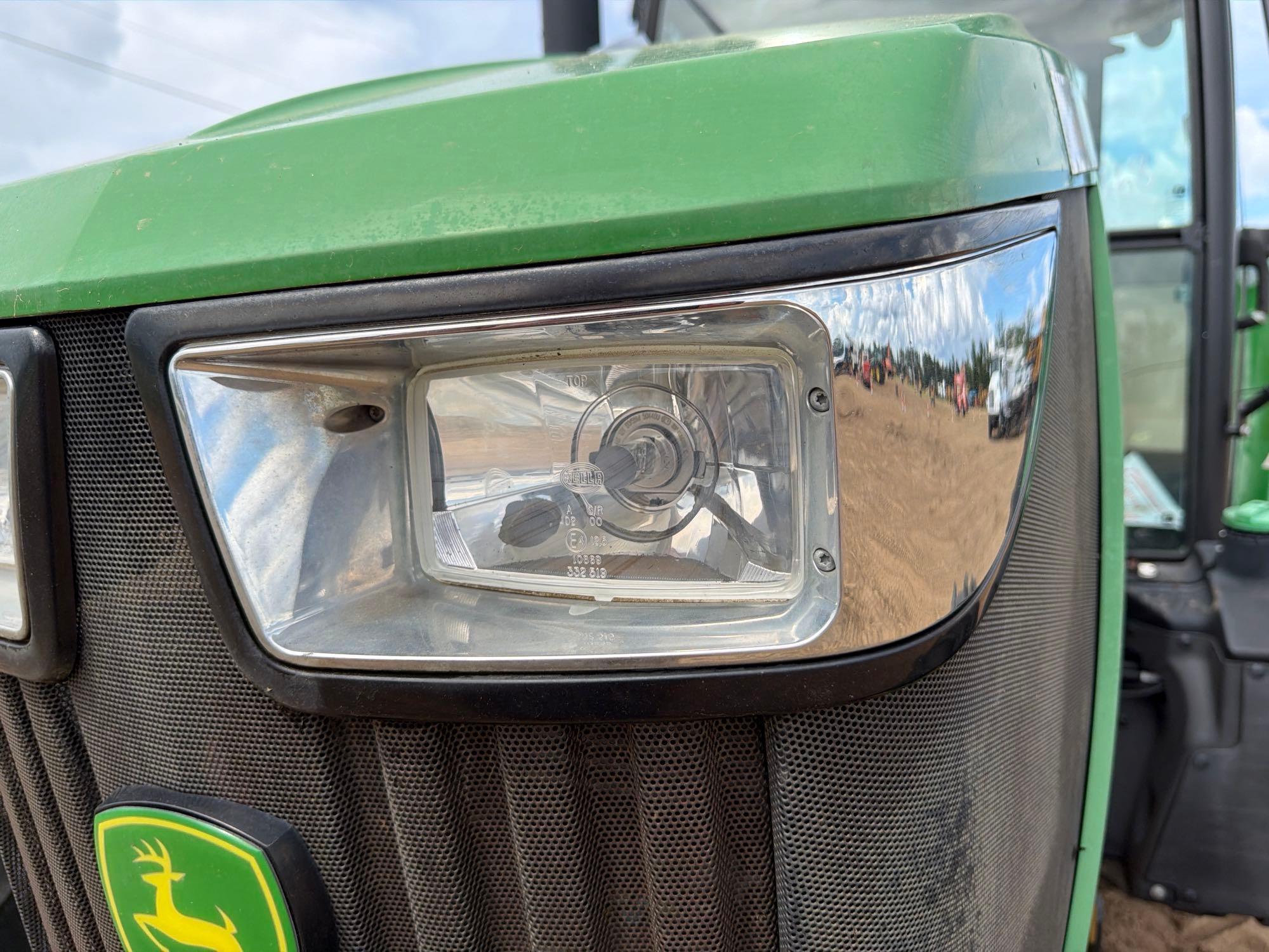 John Deere 5100E