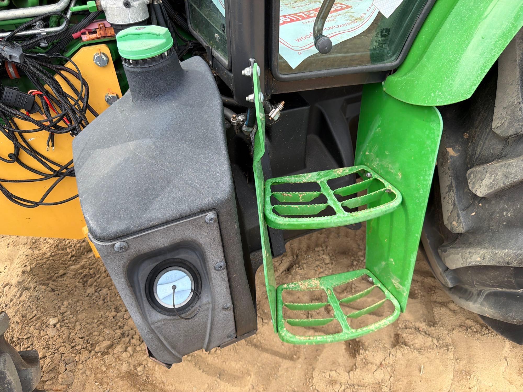 John Deere 5100E
