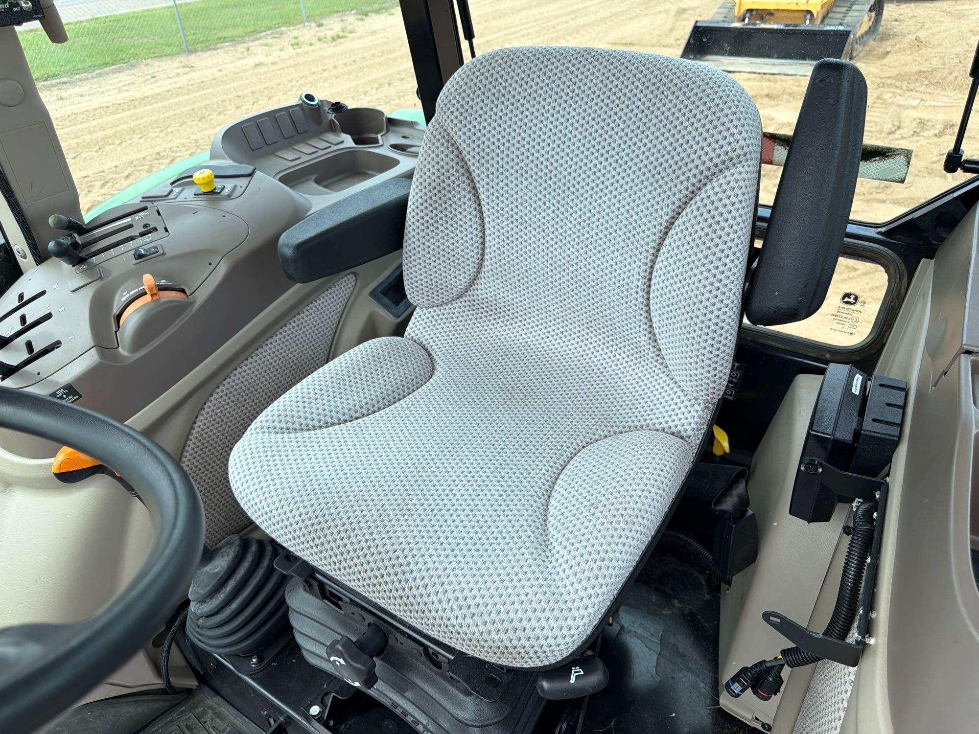 John Deere 5100E