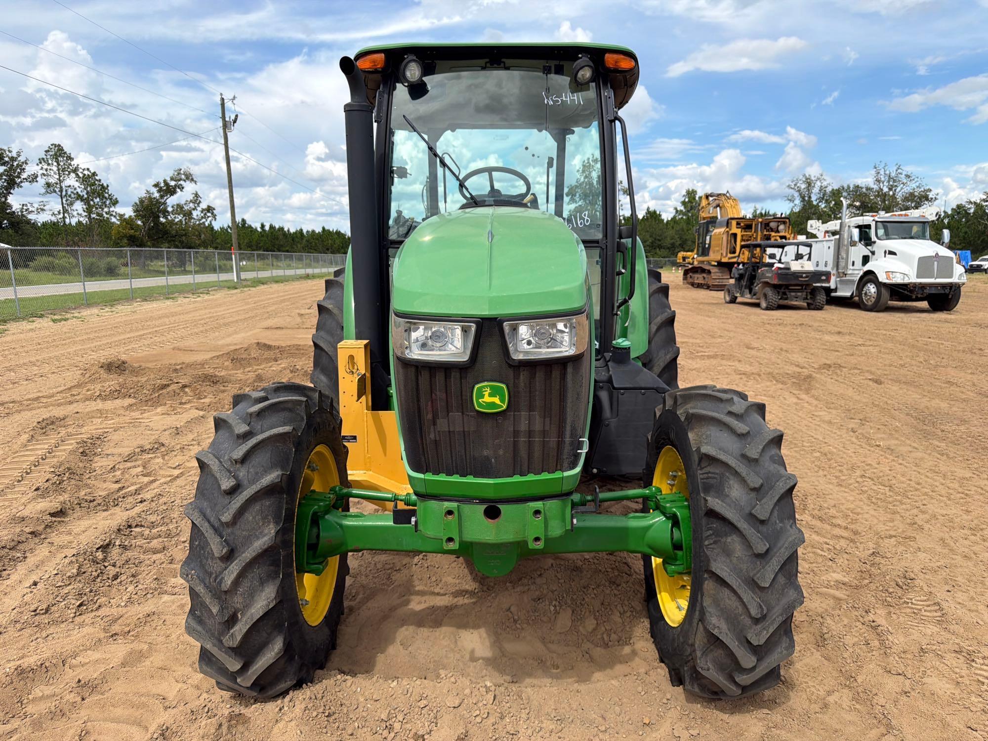 John Deere 5100E