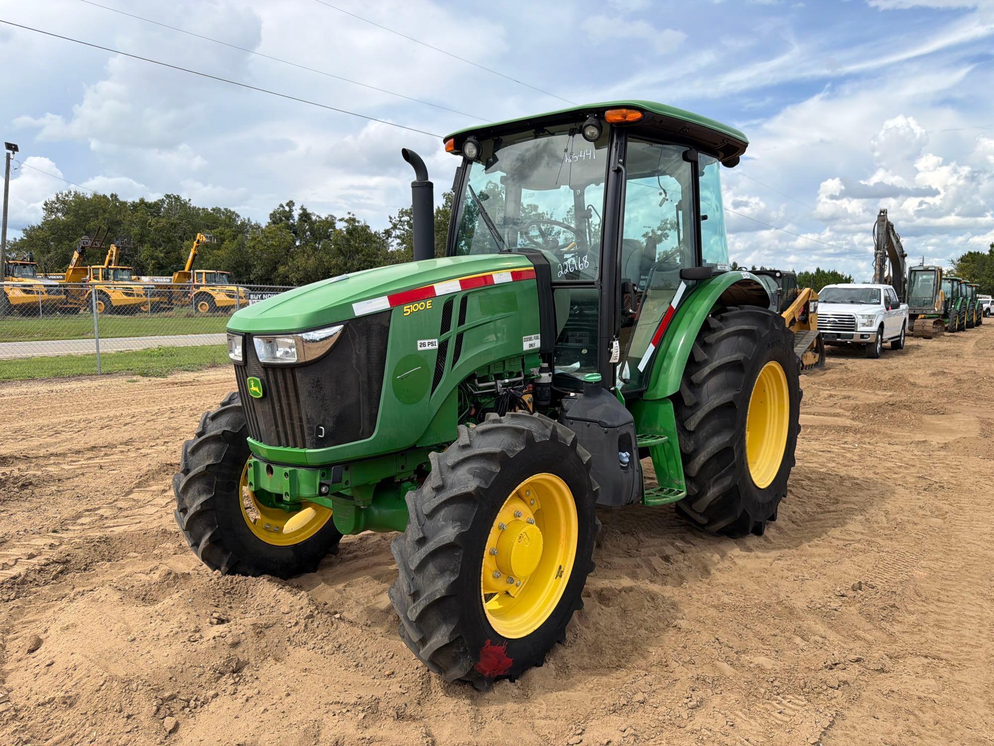John Deere 5100E