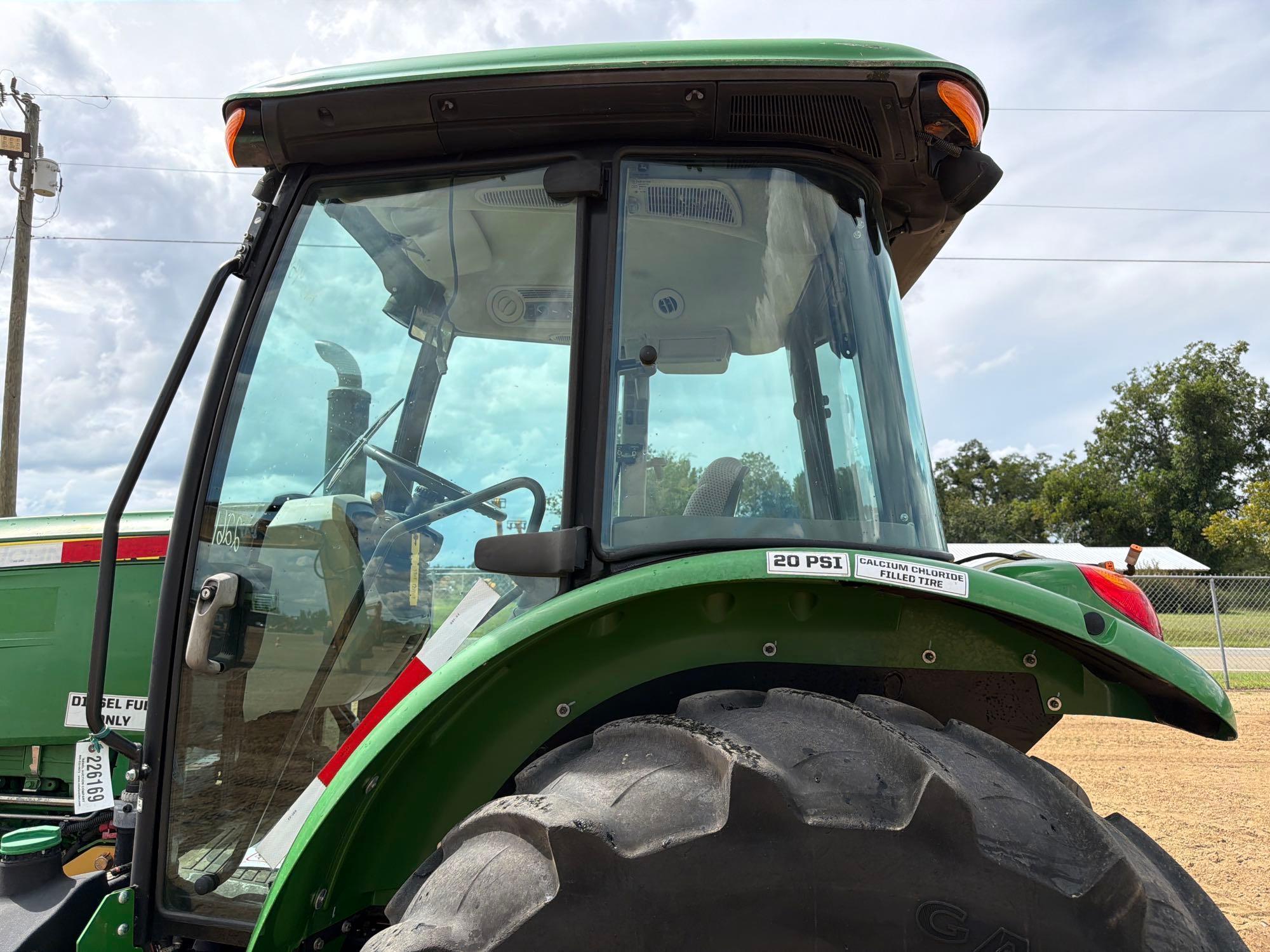 John Deere 5100E