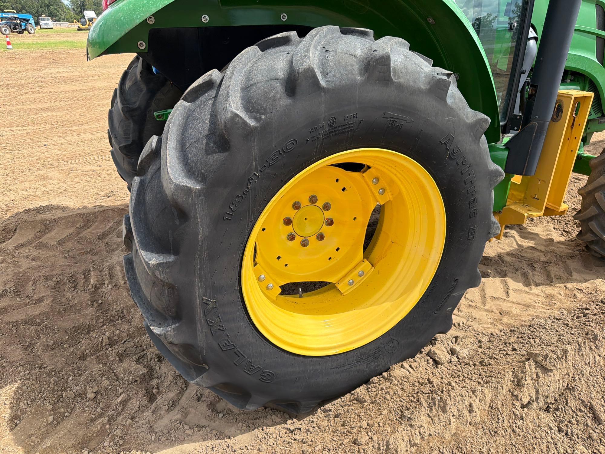 John Deere 5100E