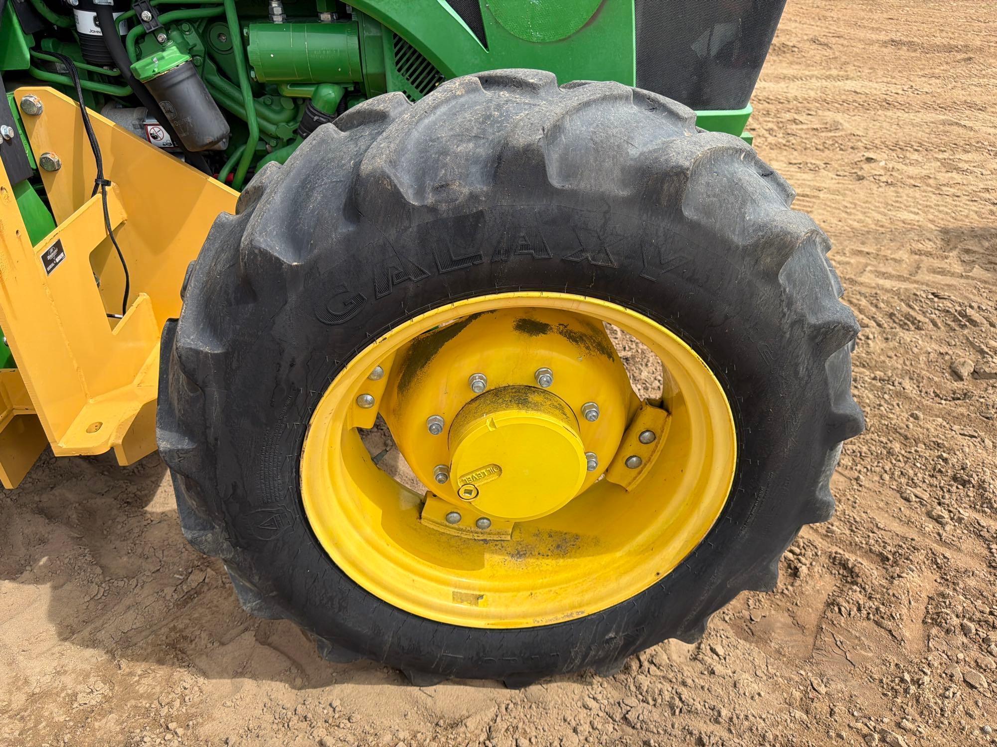 John Deere 5100E