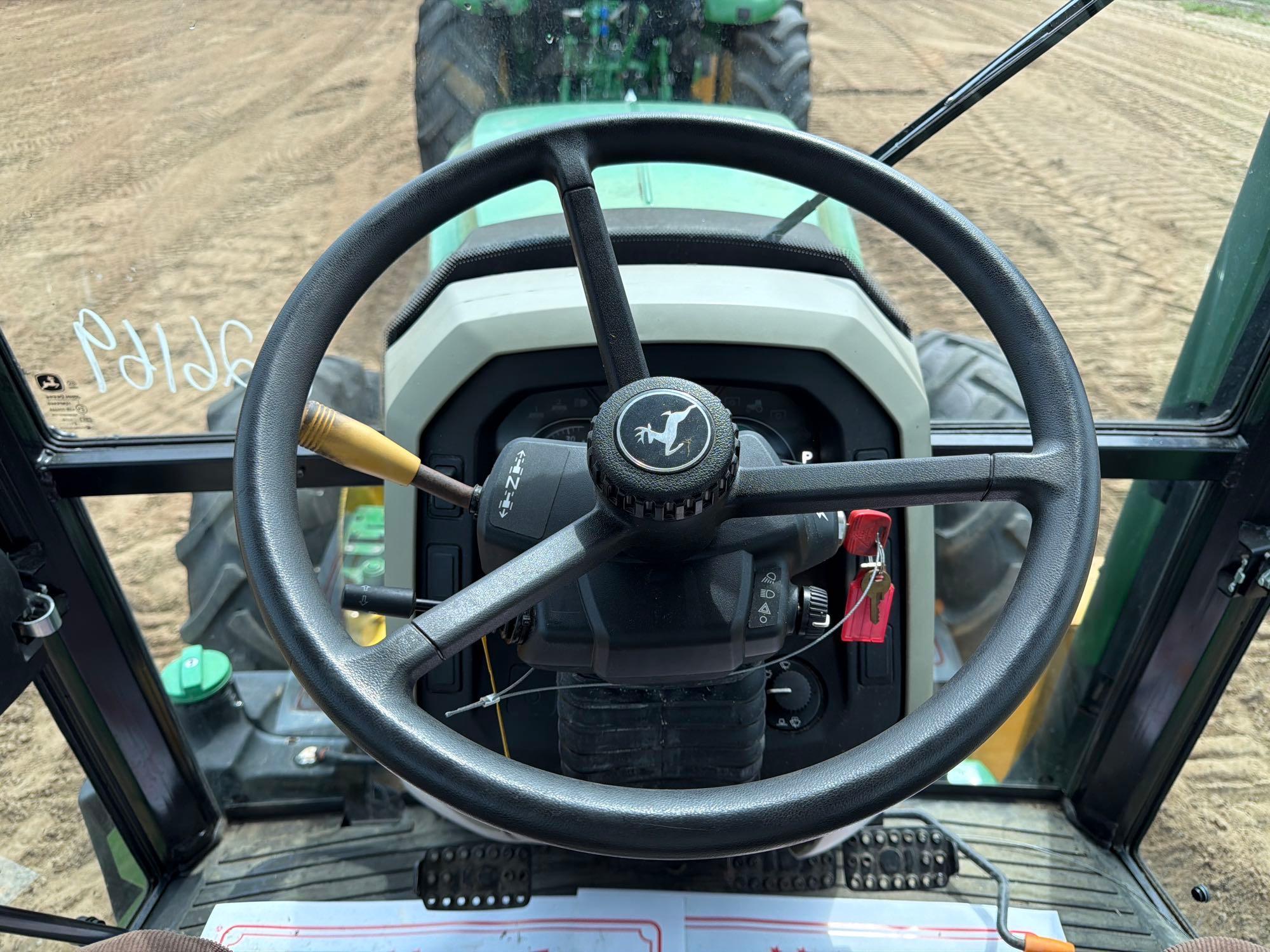 John Deere 5100E