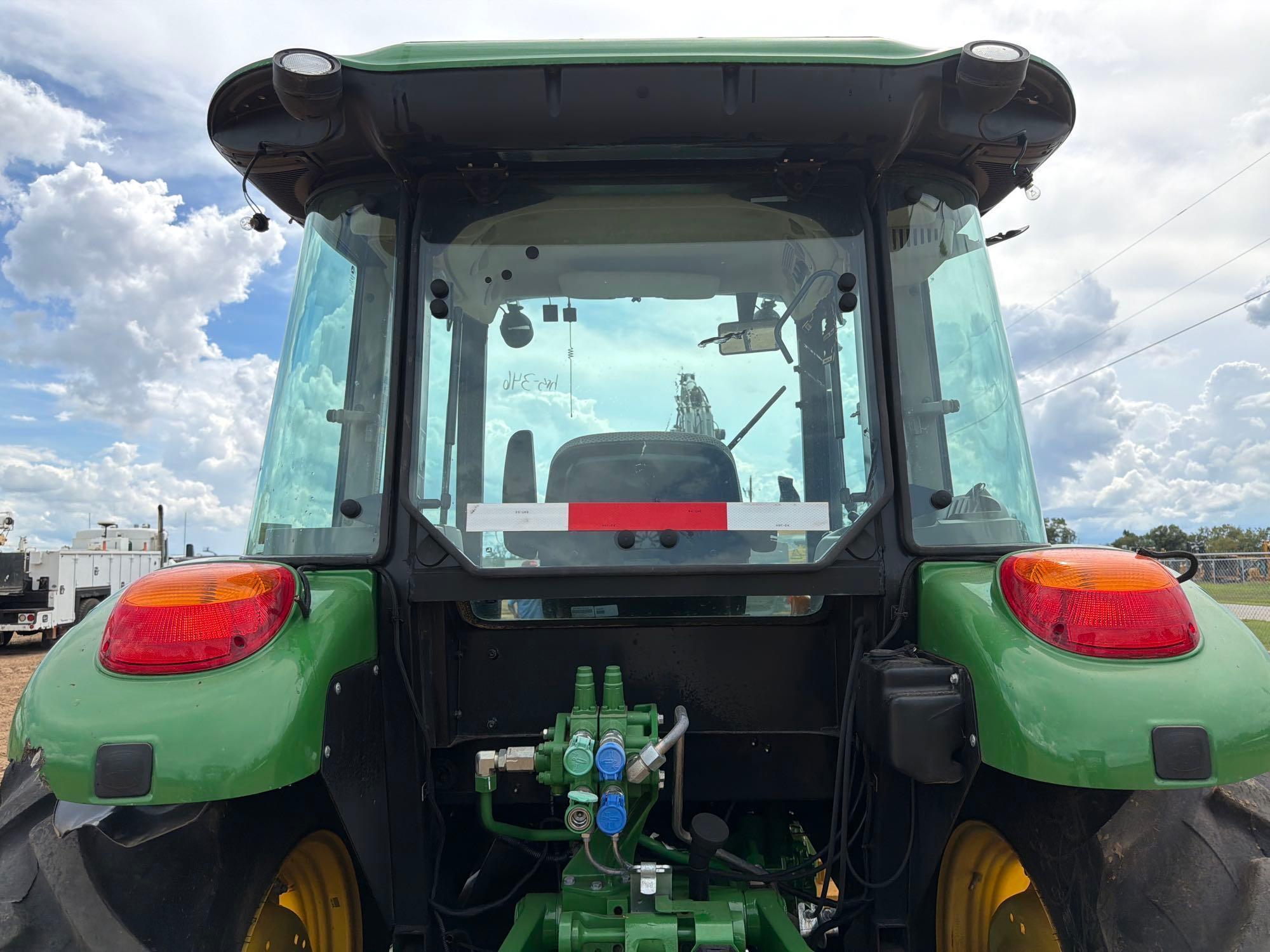John Deere 5100E