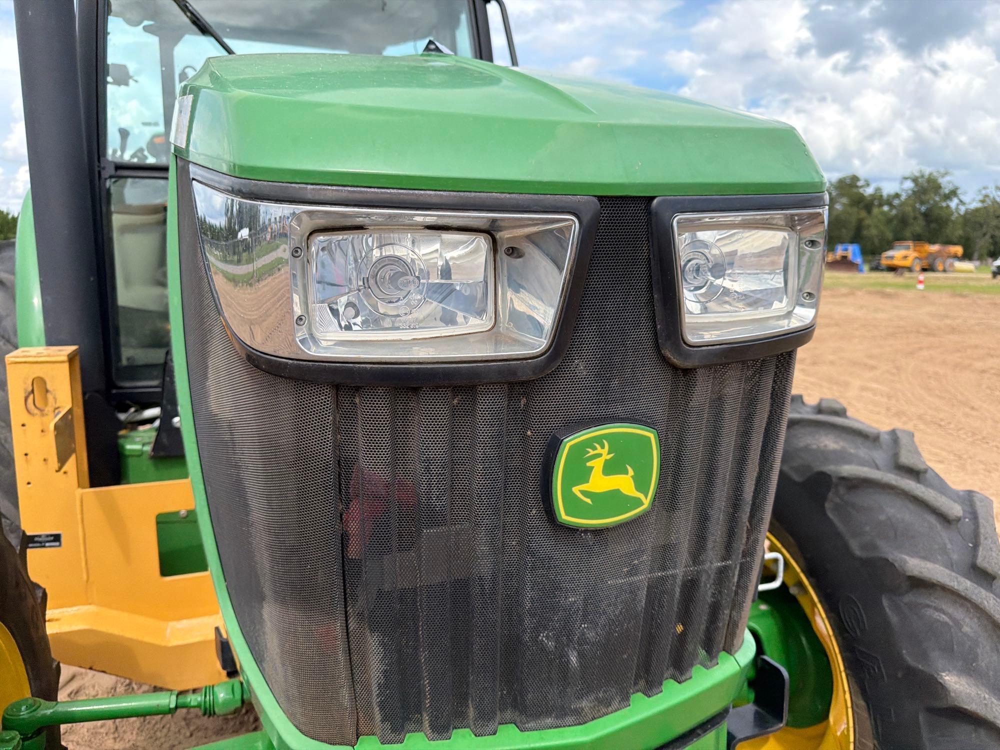 John Deere 5100E