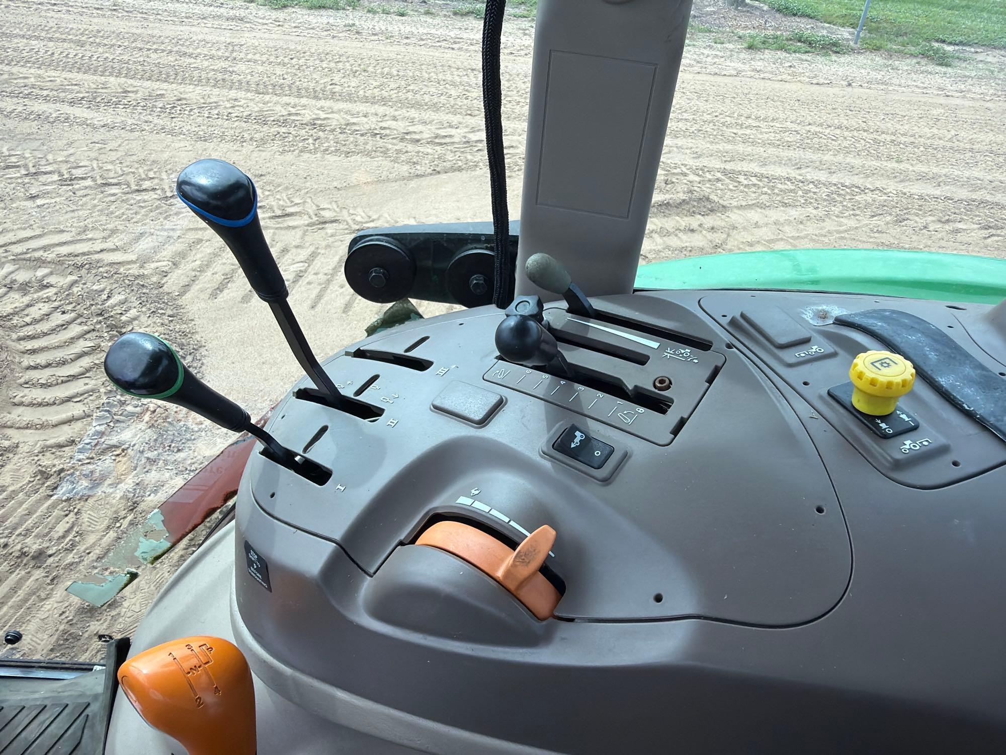 John Deere 5100E