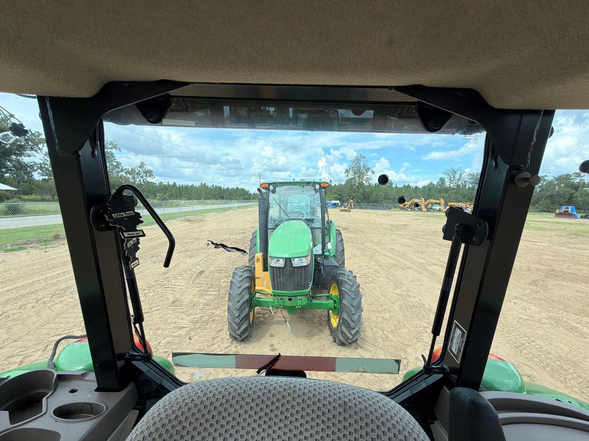 John Deere 5100E