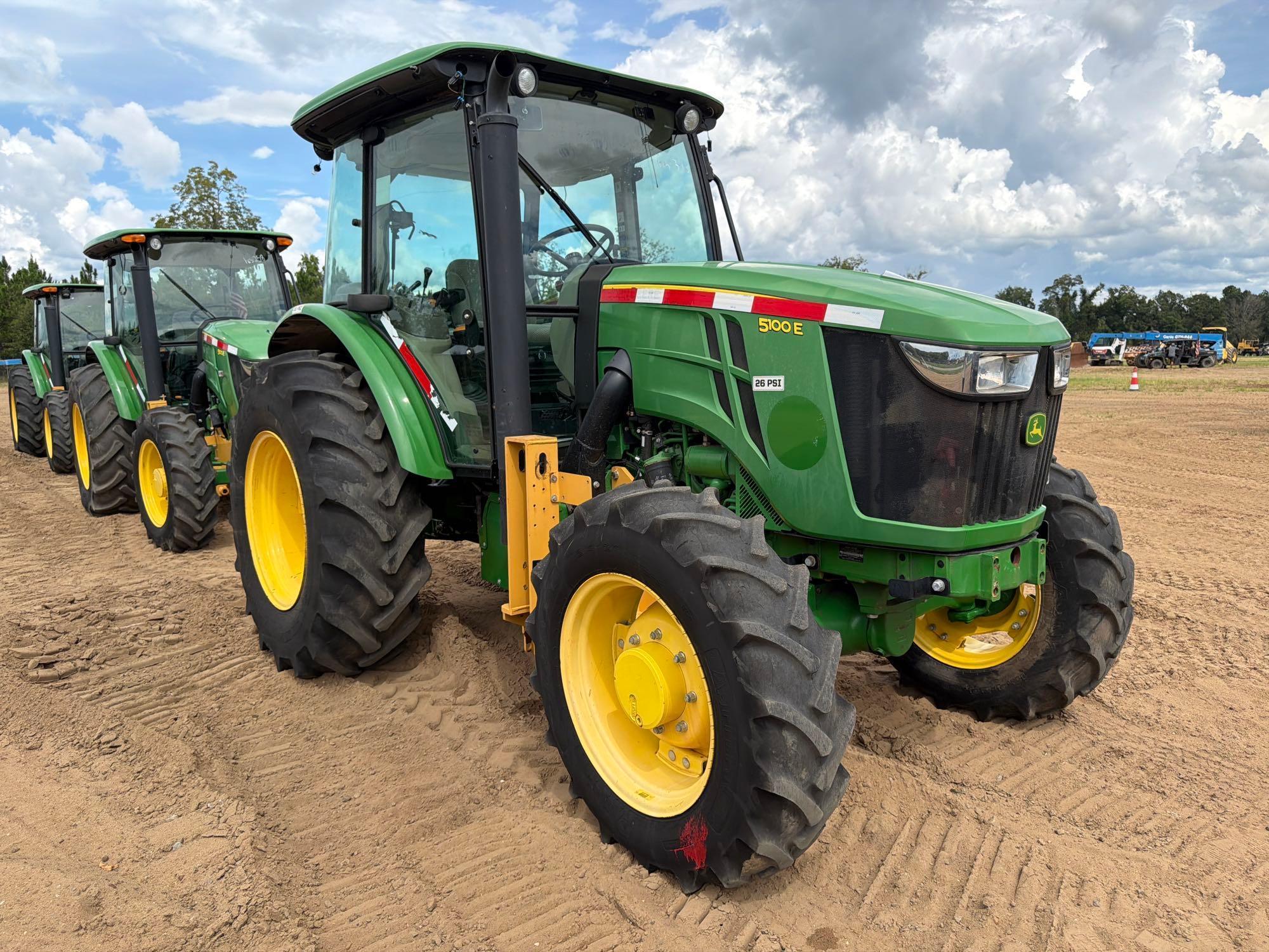 John Deere 5100E