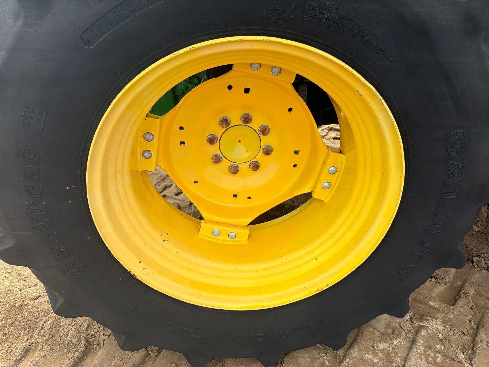 John Deere 5100E