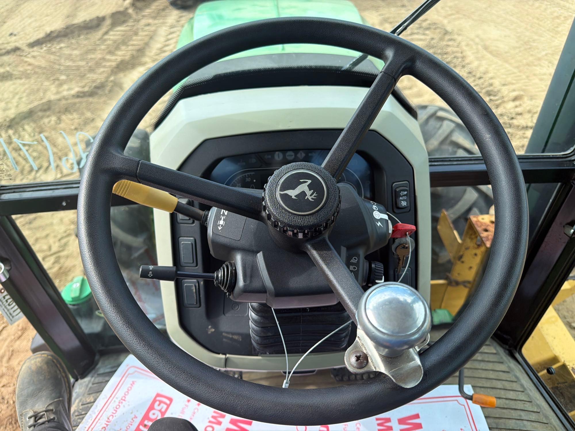 John Deere 5100E