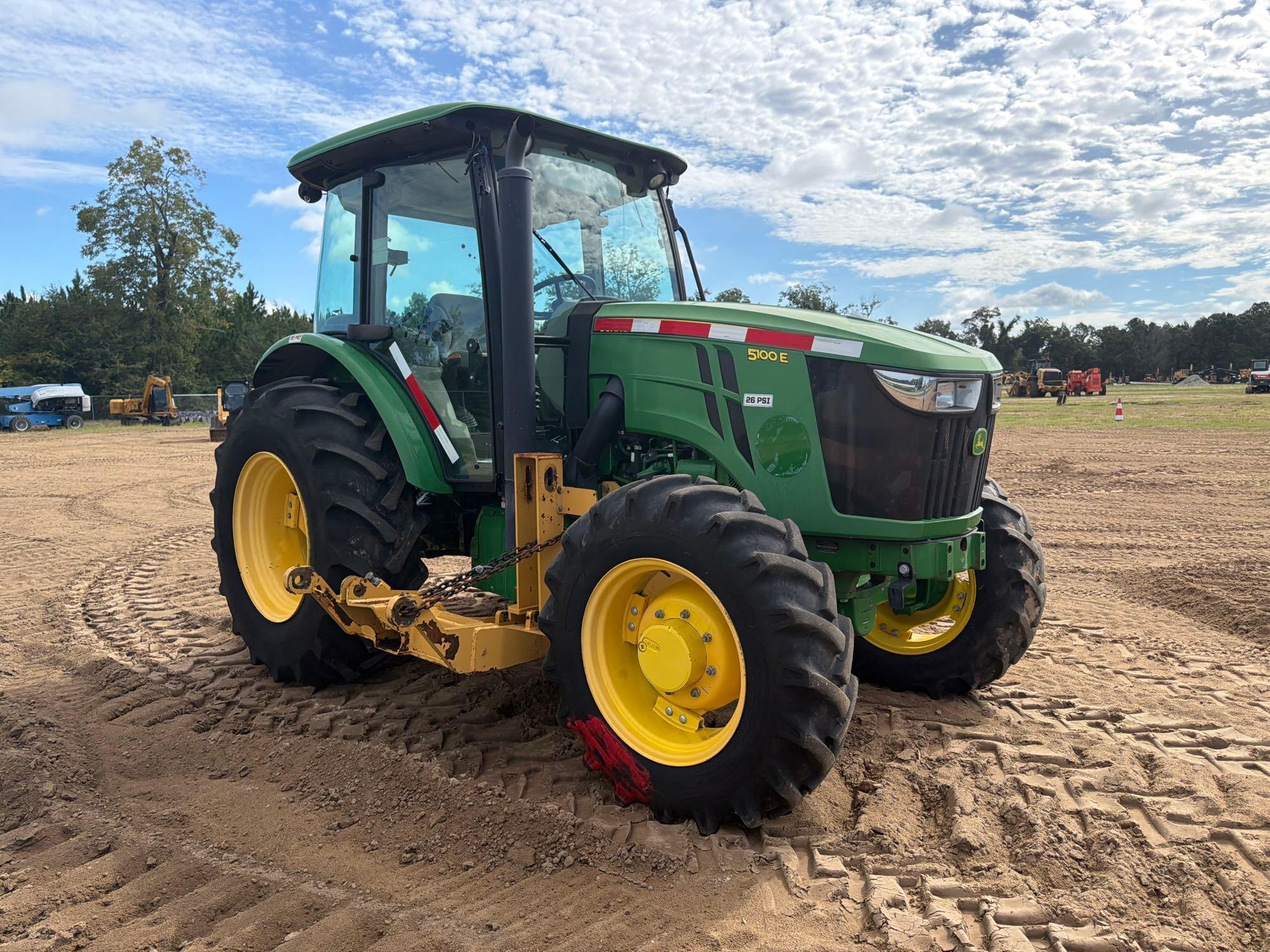 John Deere 5100E
