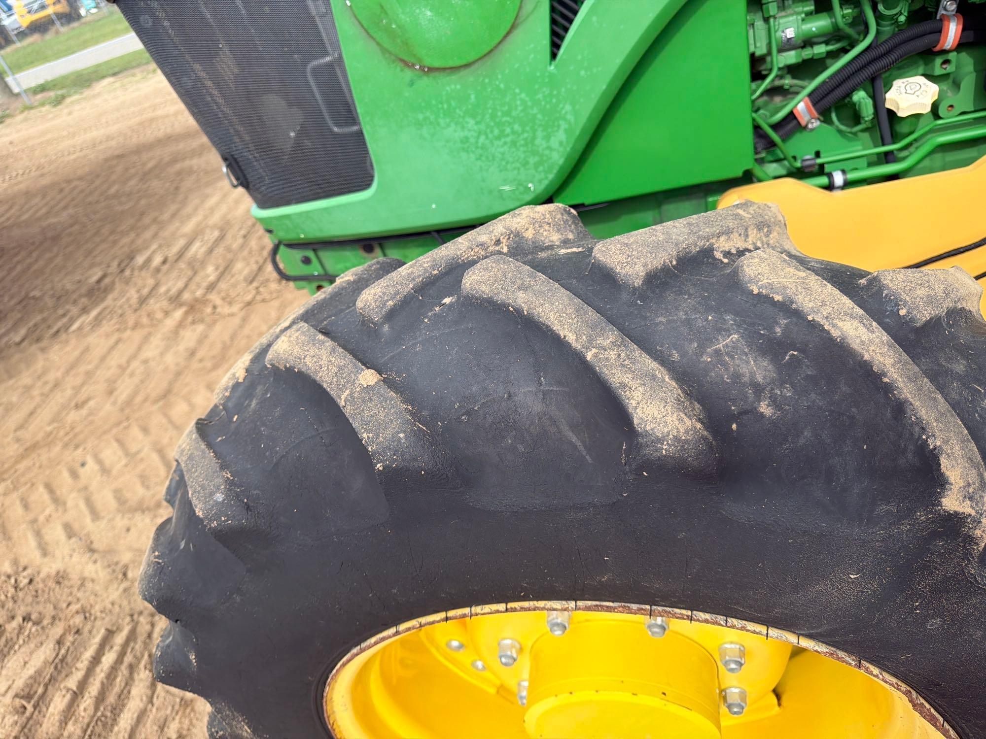 John Deere 5100E