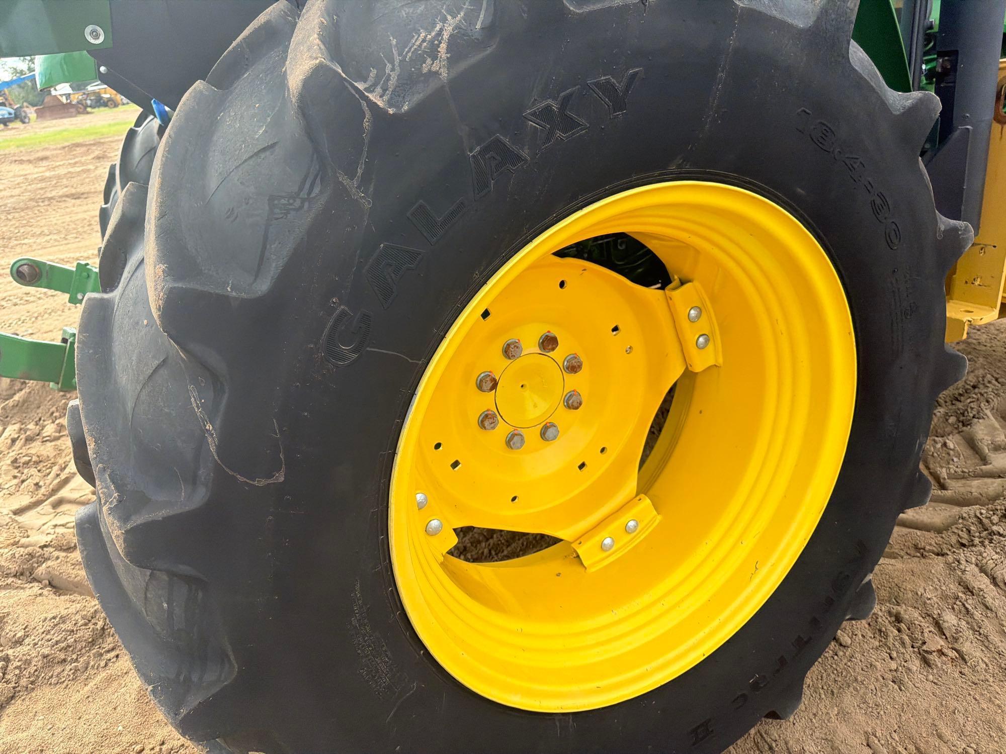 John Deere 5100E