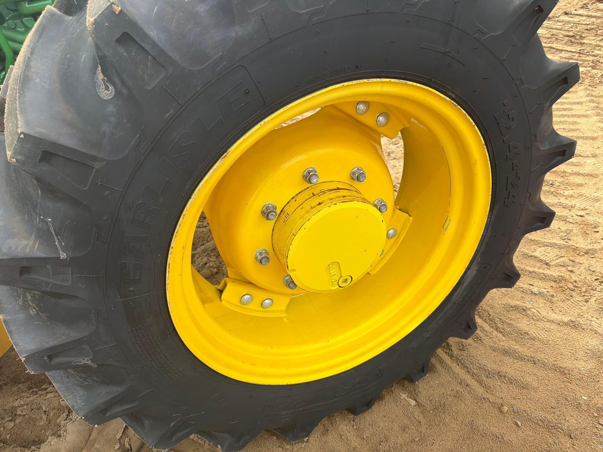 John Deere 5100E