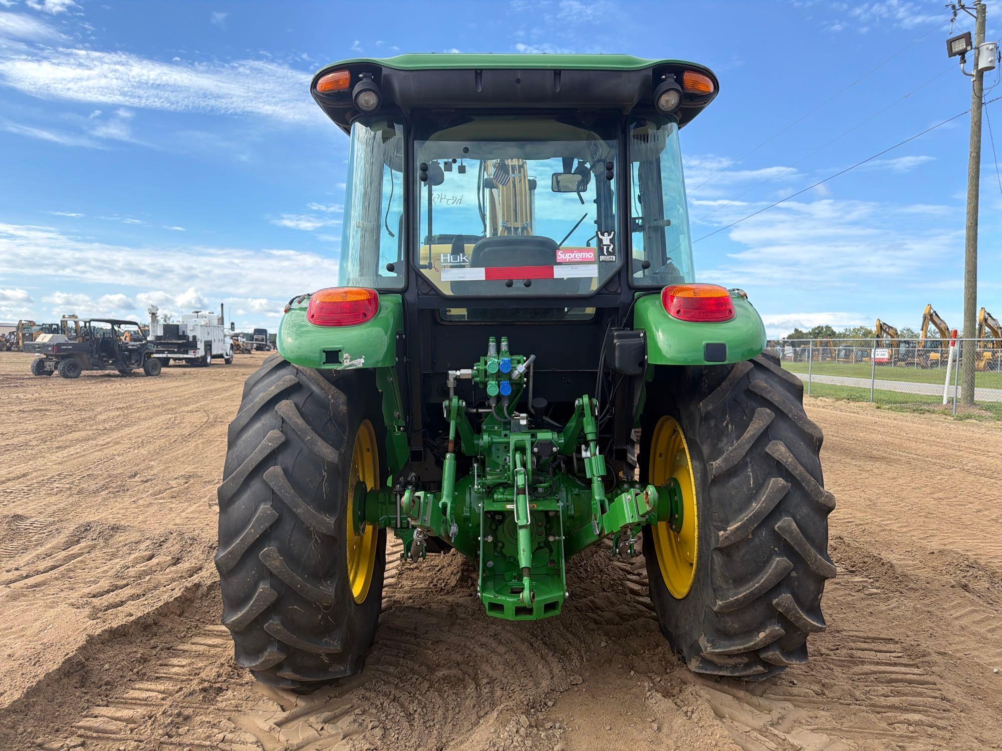 John Deere 5100E