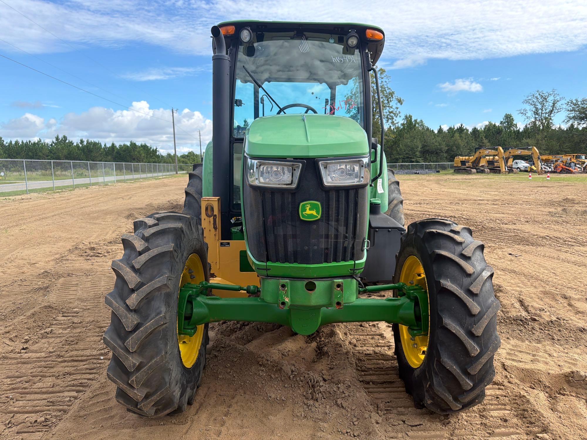 John Deere 5100E