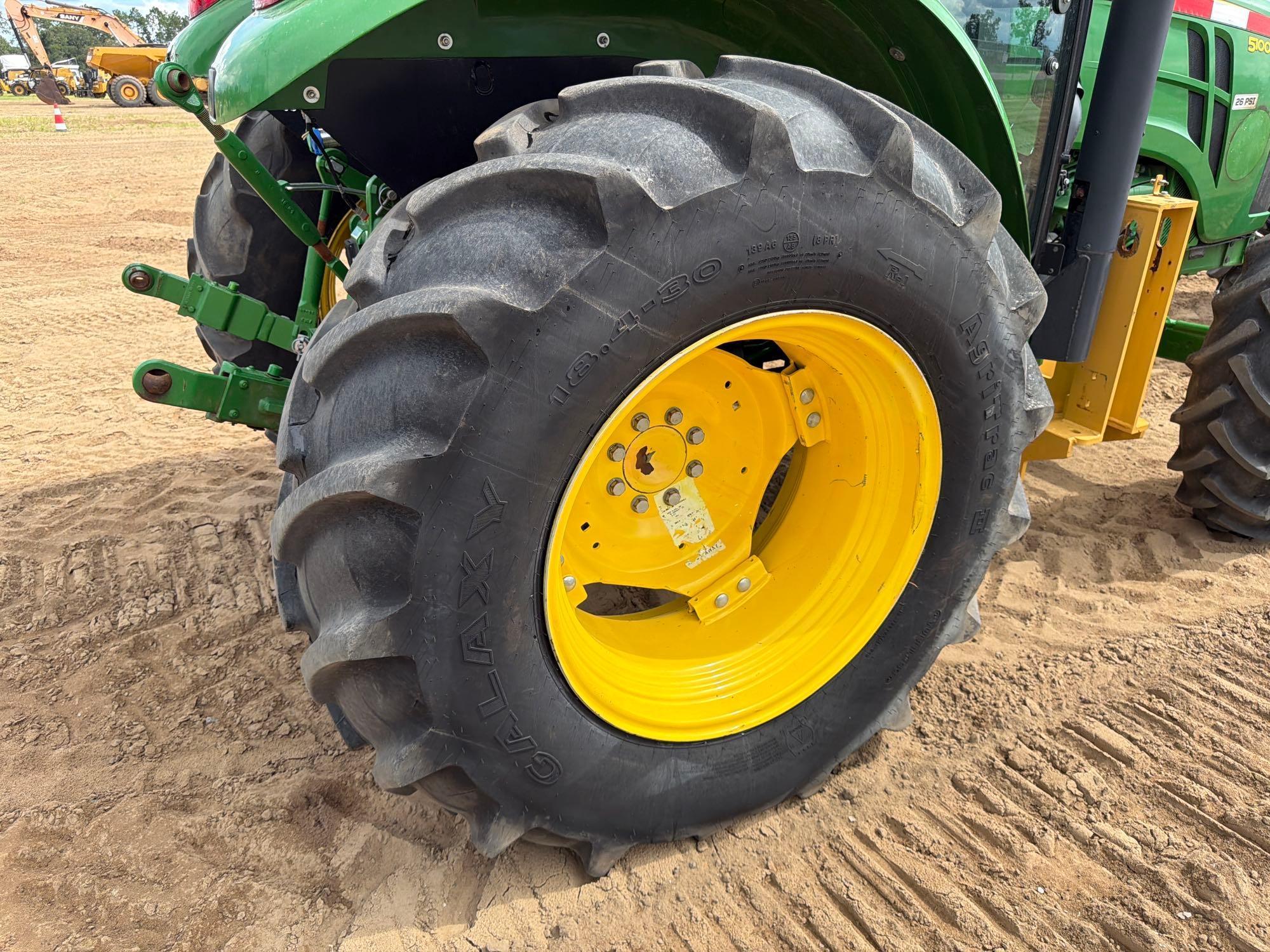 John Deere 5100E