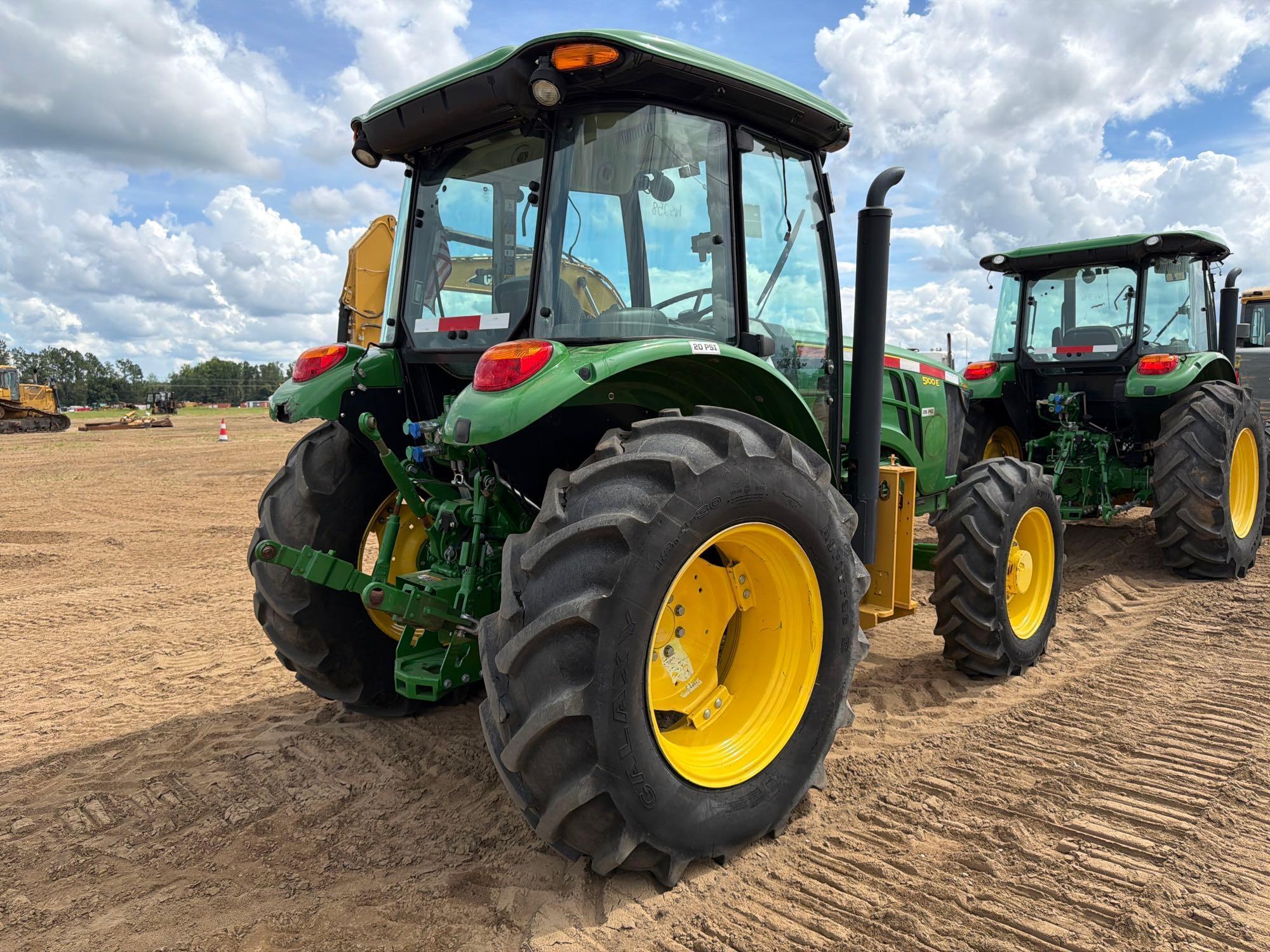 John Deere 5100E