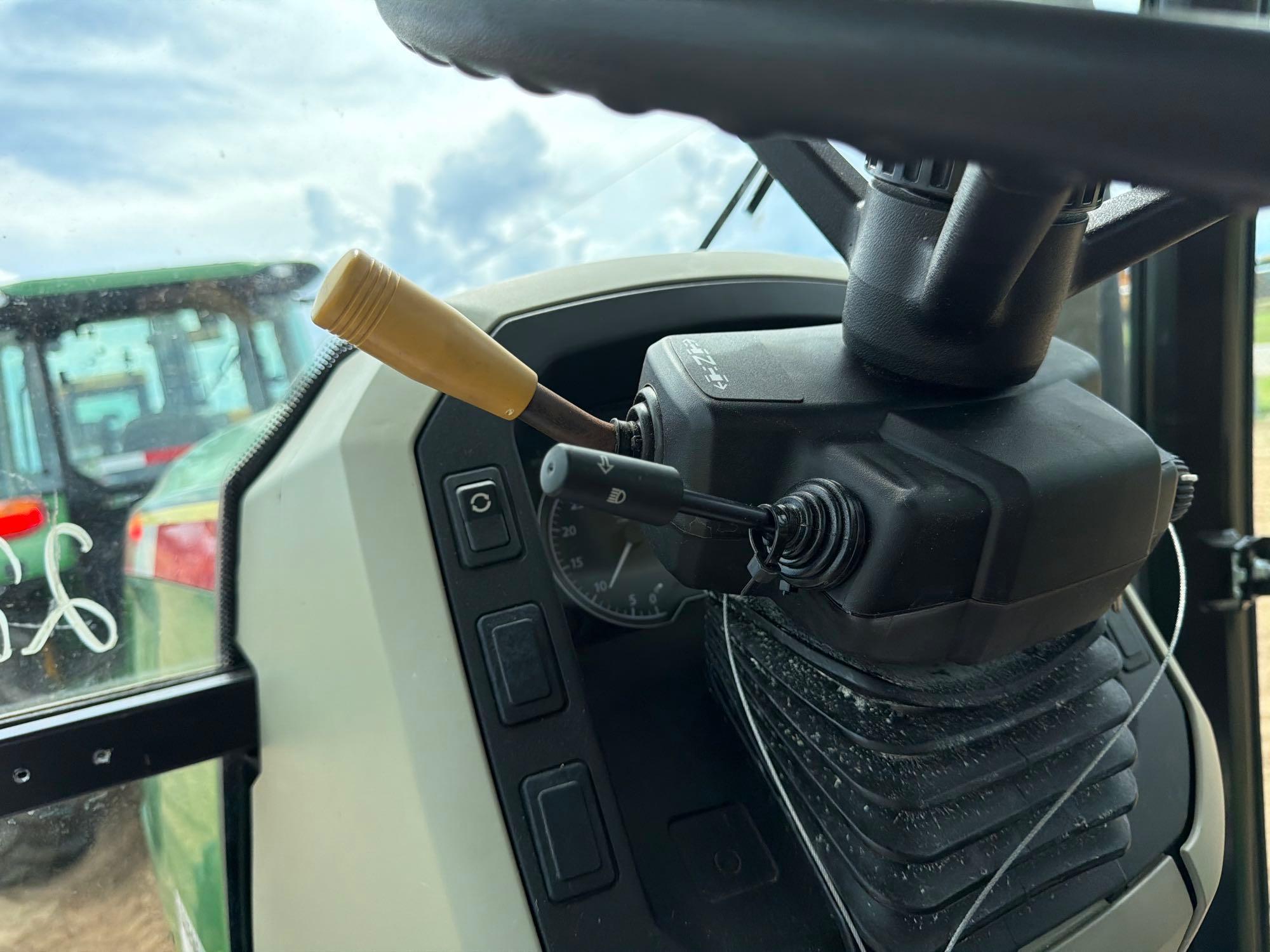 John Deere 5100E