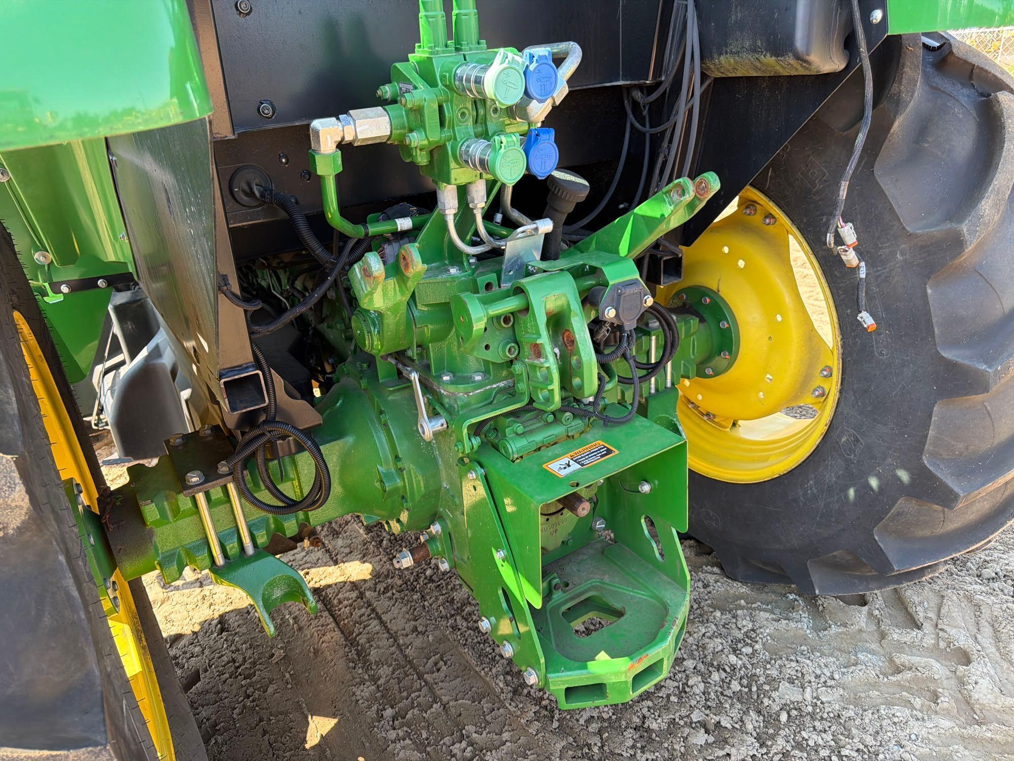 John Deere 5100E