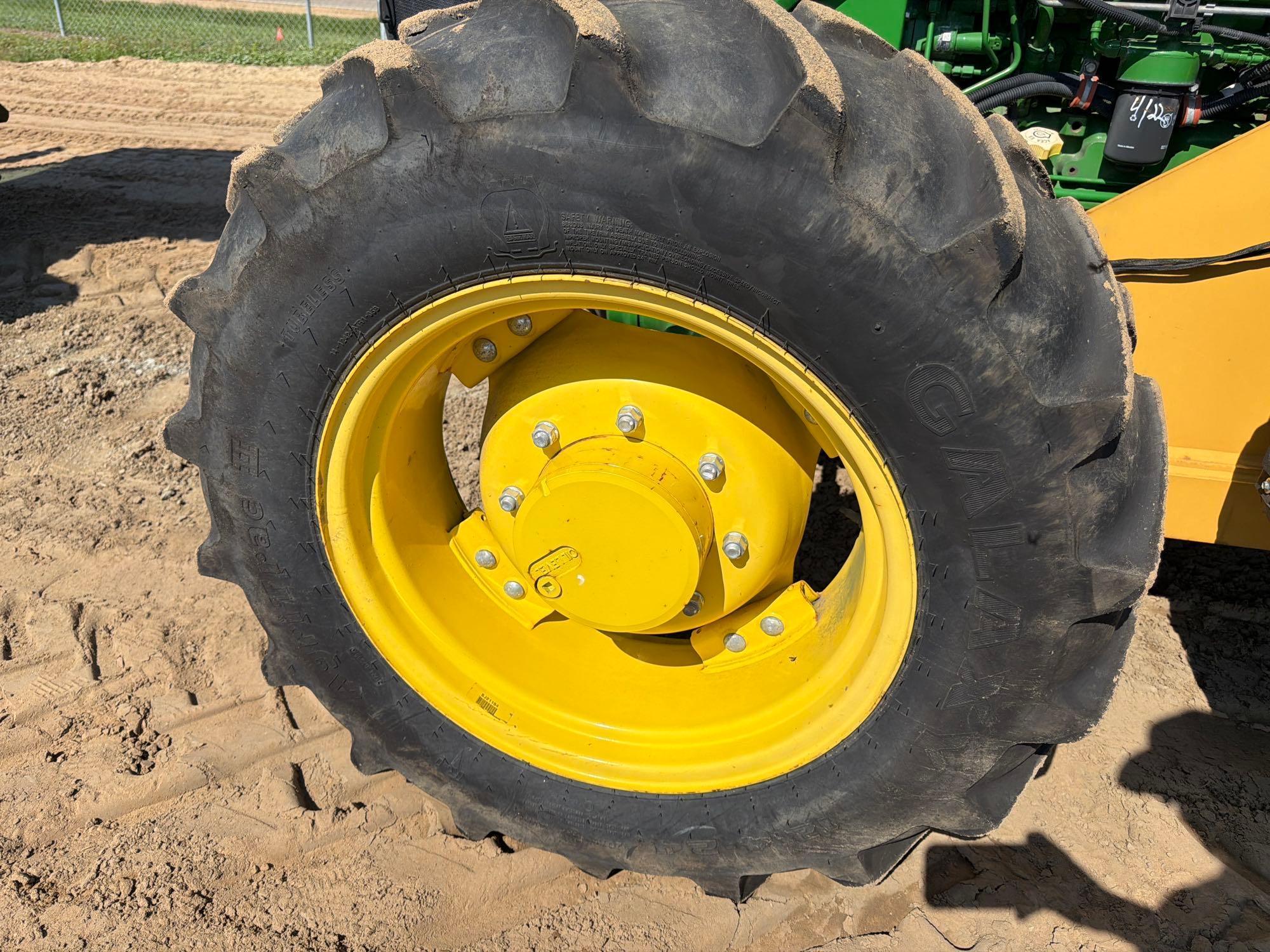 John Deere 5100E