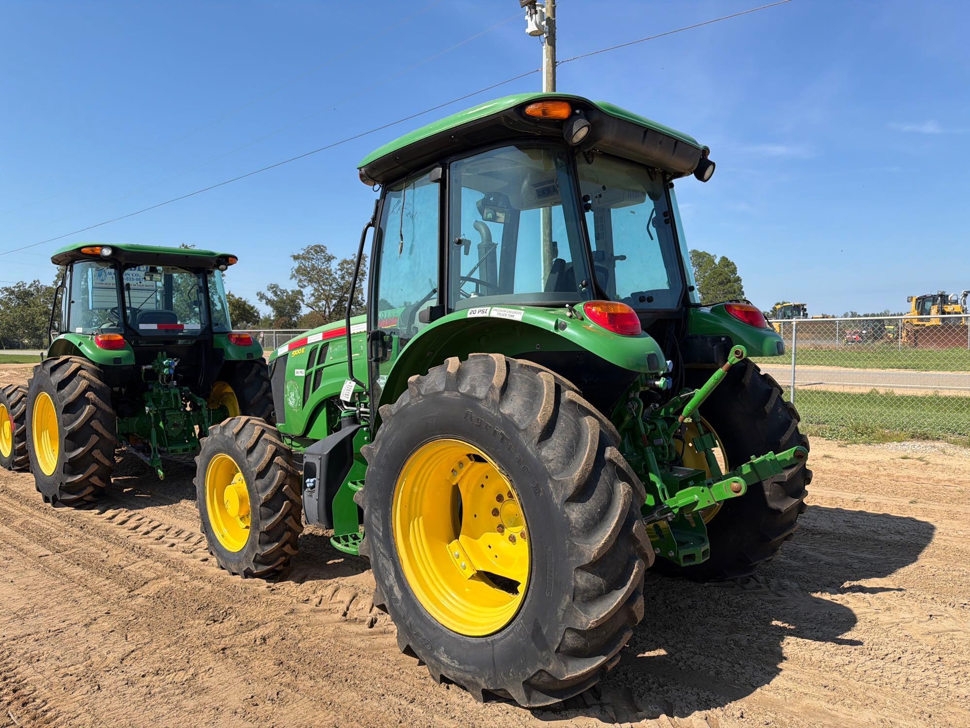 John Deere 5100E