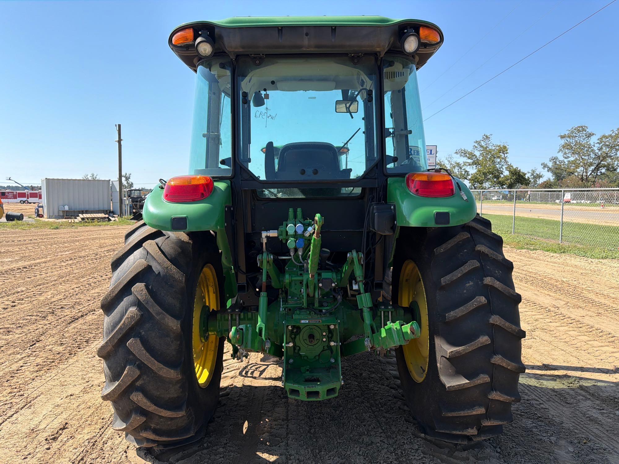John Deere 5100E