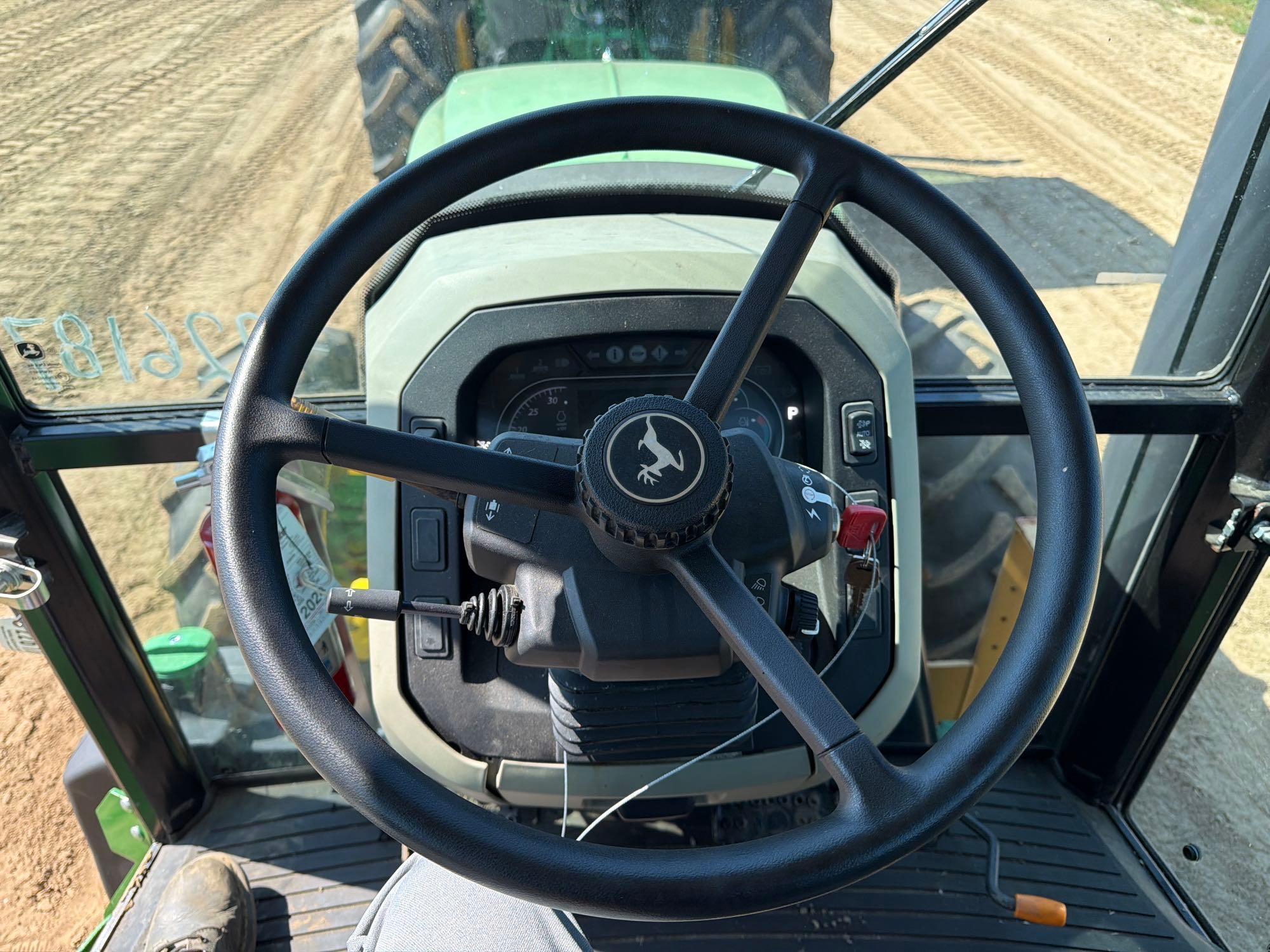 John Deere 5100E