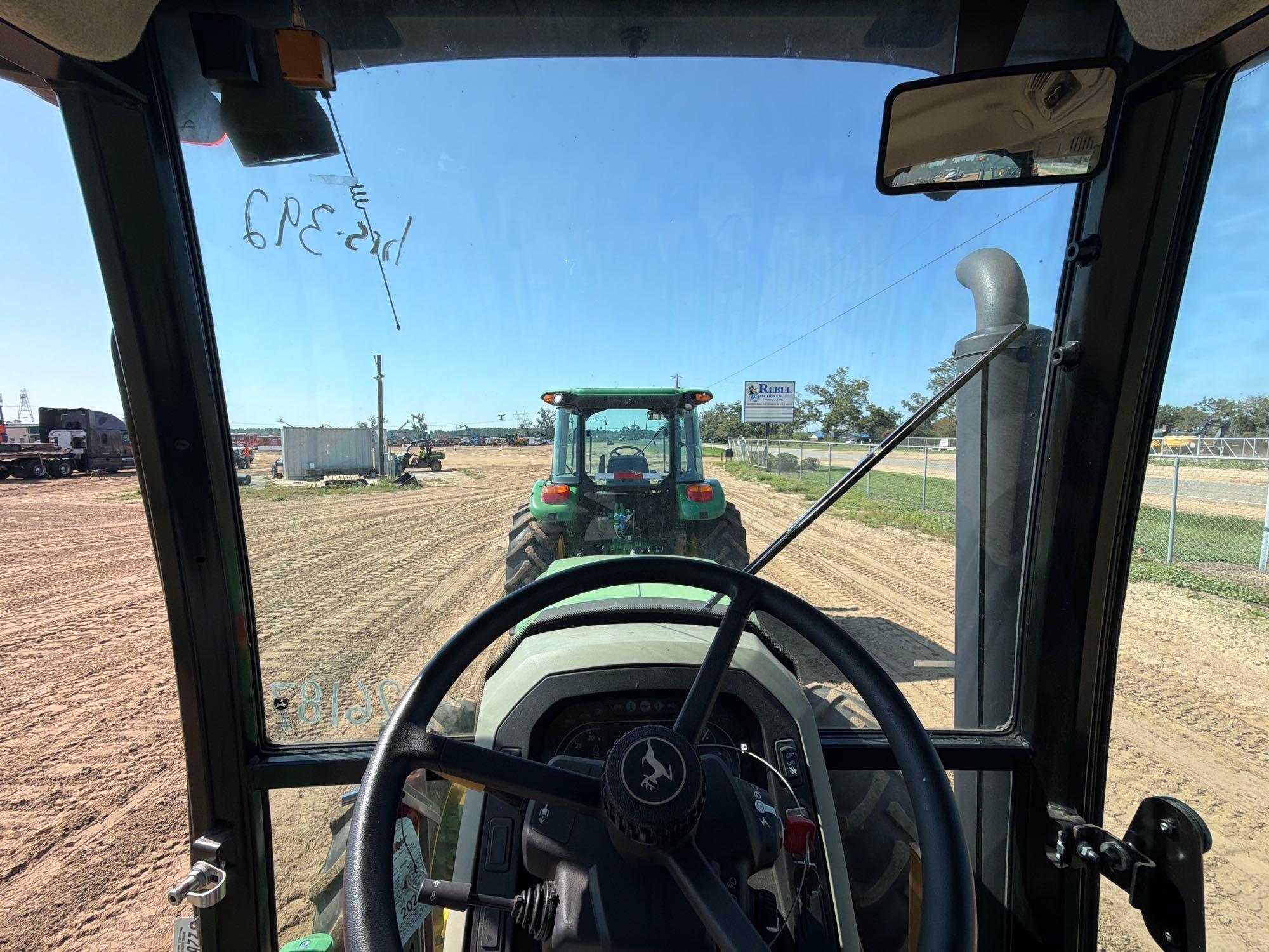 John Deere 5100E