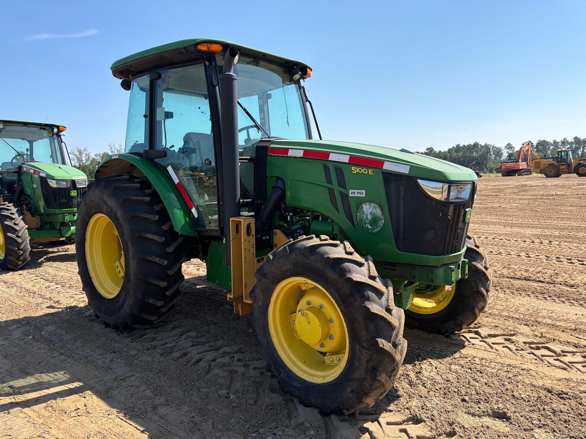 John Deere 5100E