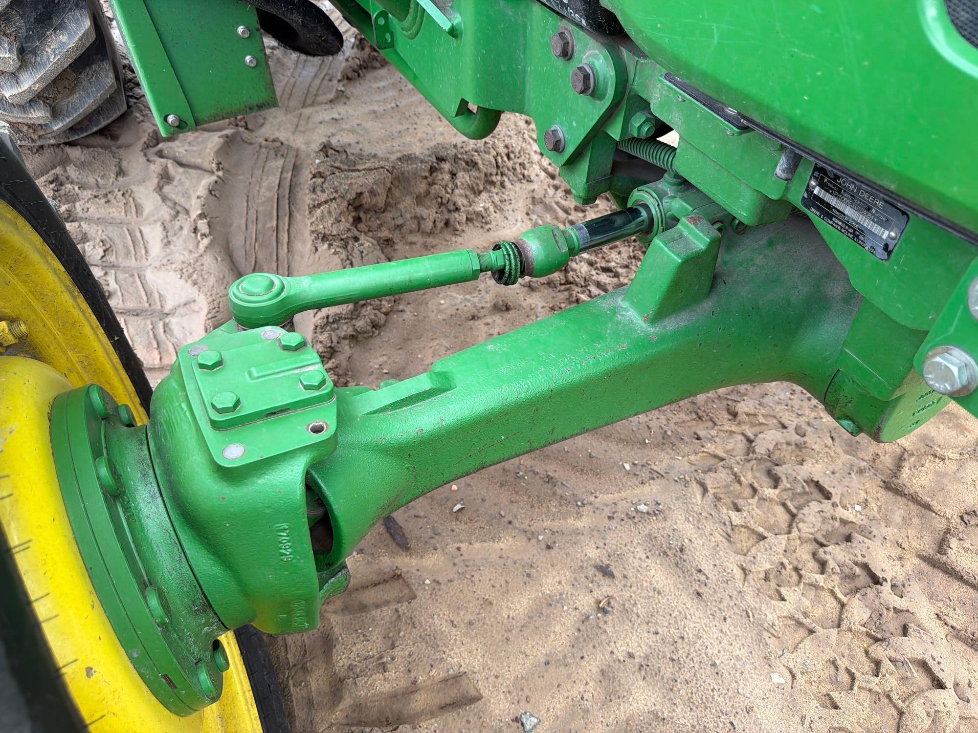 John Deere 5065E