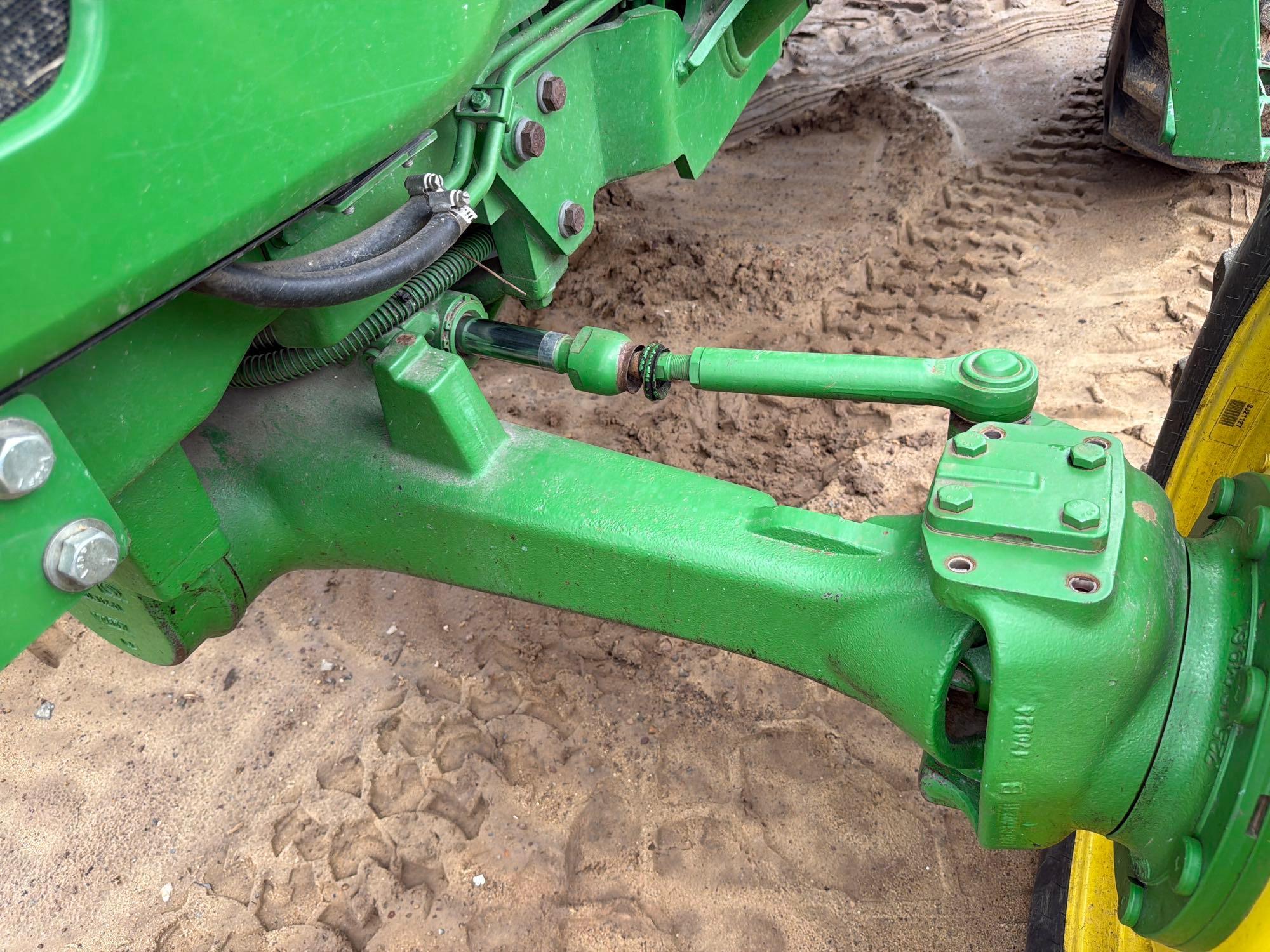 John Deere 5065E