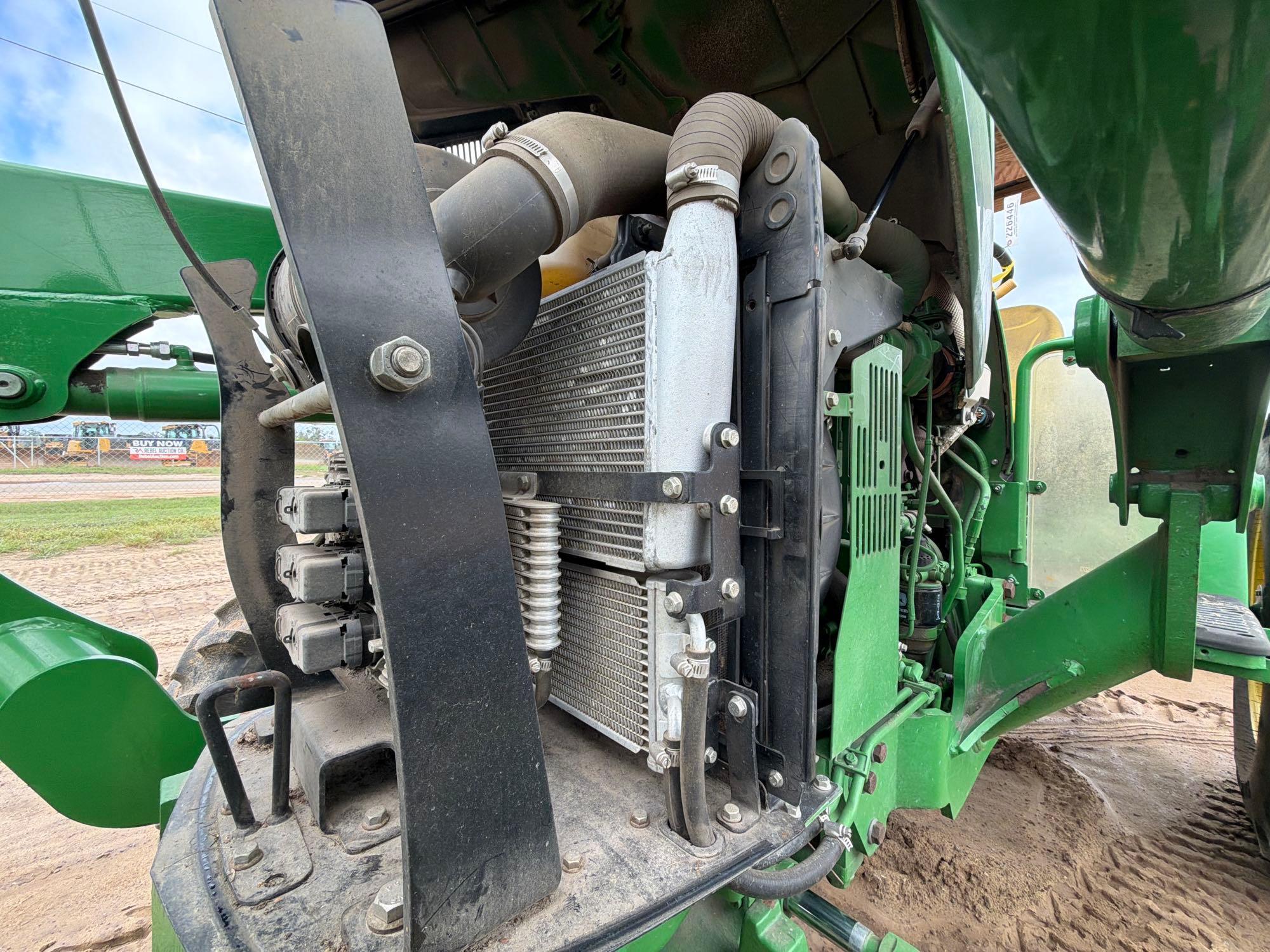 John Deere 5065E