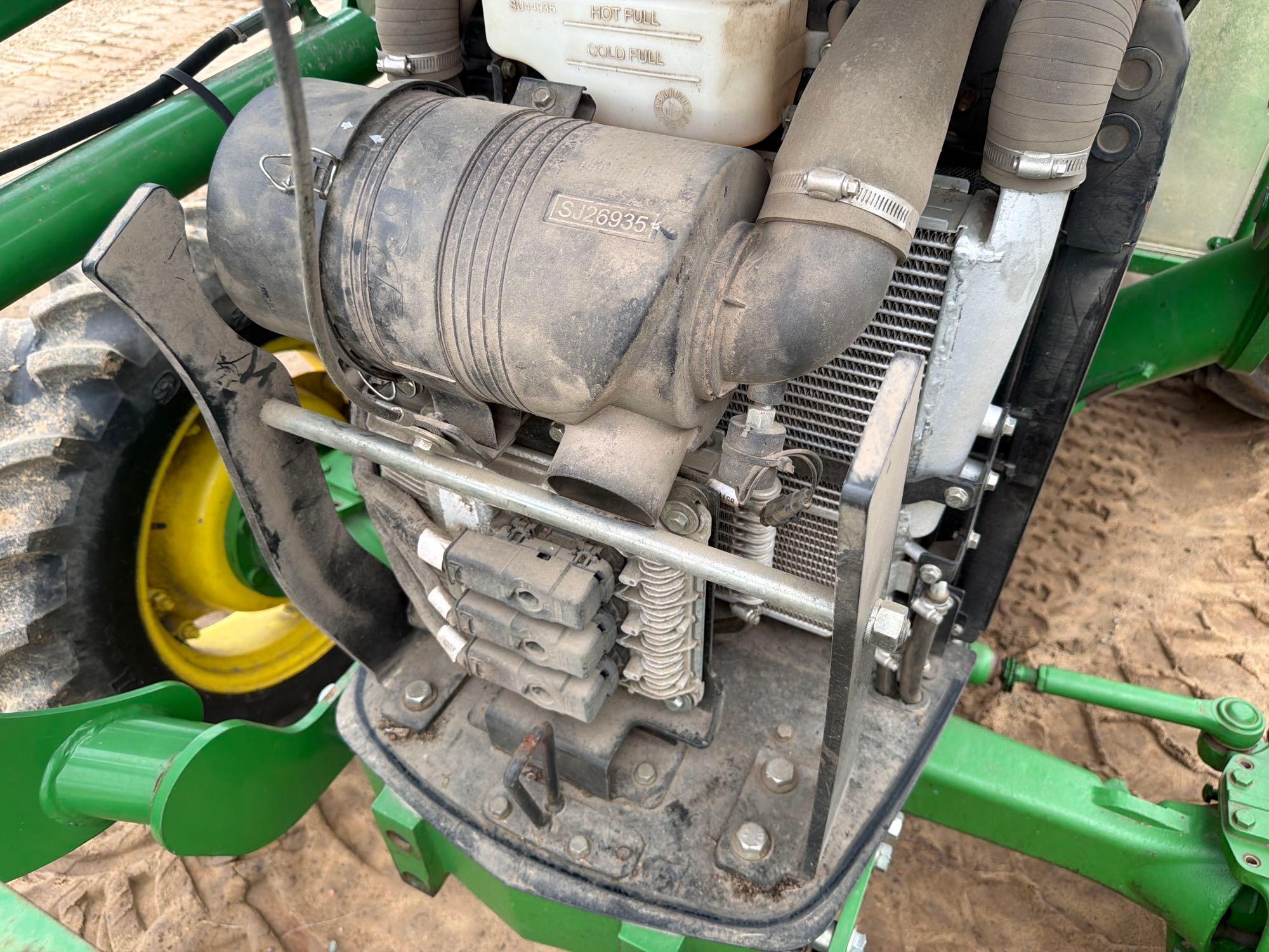 John Deere 5065E